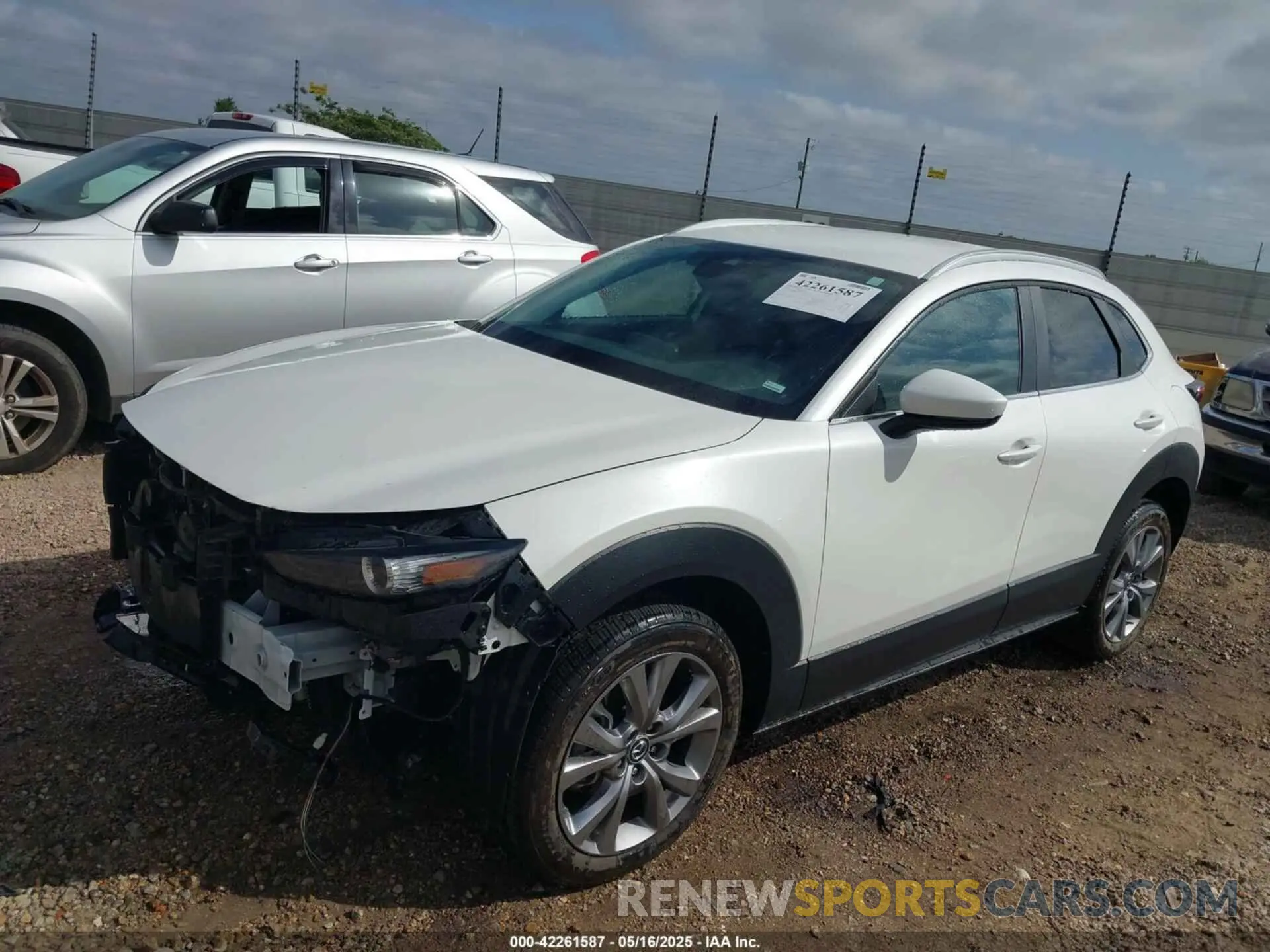 2 Photograph of a damaged car 3MVDMBBM7PM551775 MAZDA CX-30 2023