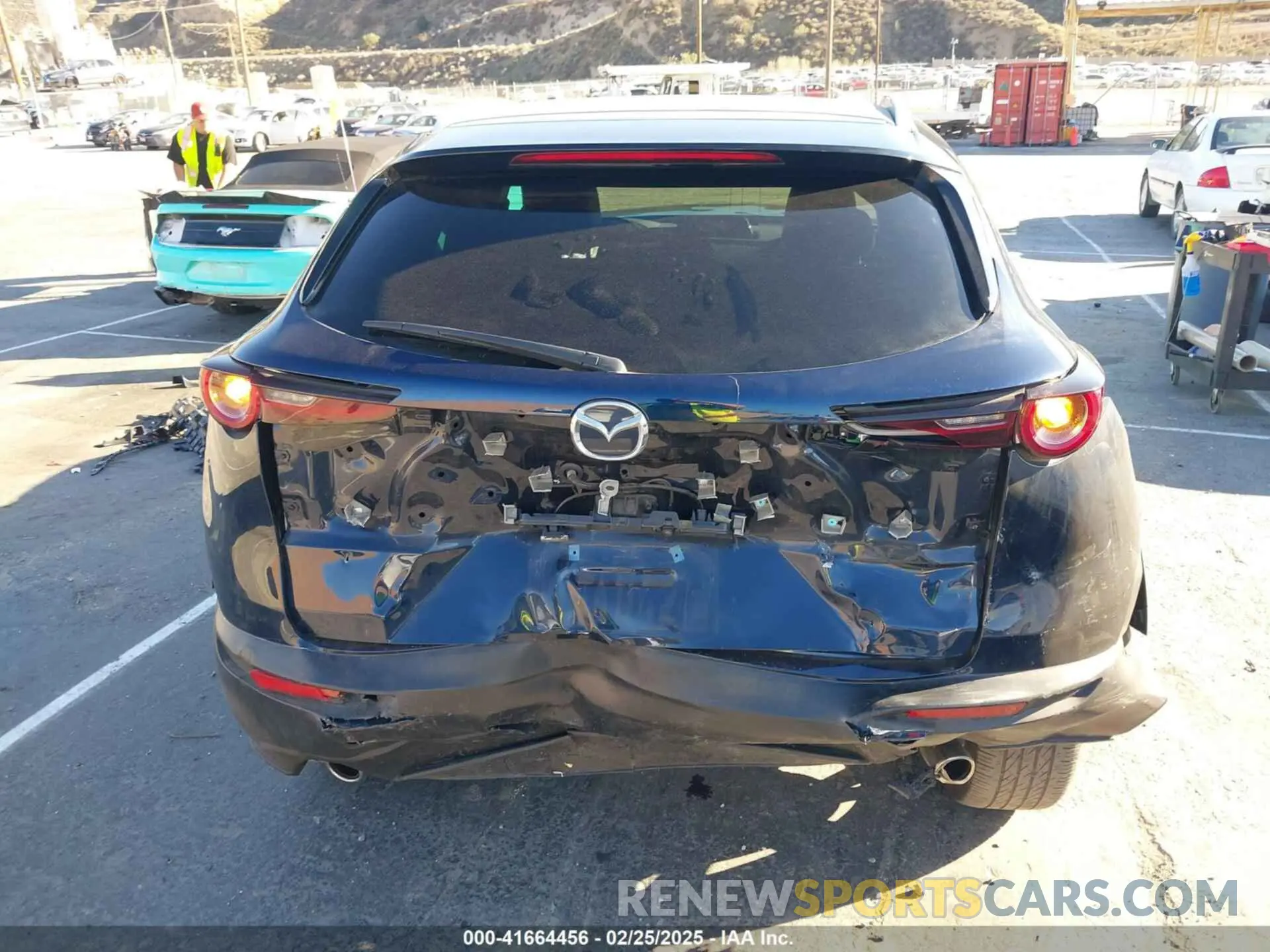 16 Photograph of a damaged car 3MVDMBBM8PM514475 MAZDA CX-30 2023
