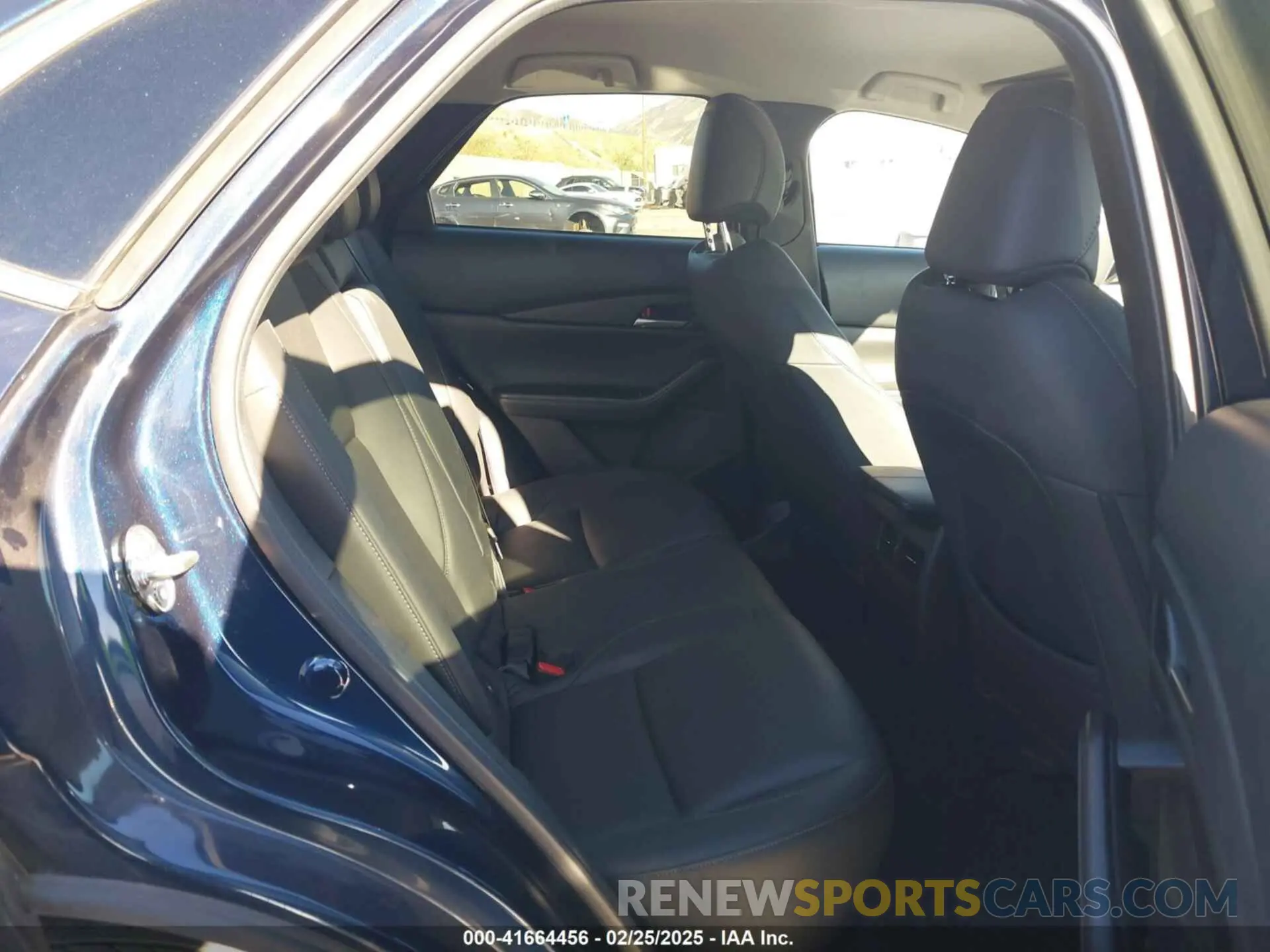 8 Photograph of a damaged car 3MVDMBBM8PM514475 MAZDA CX-30 2023