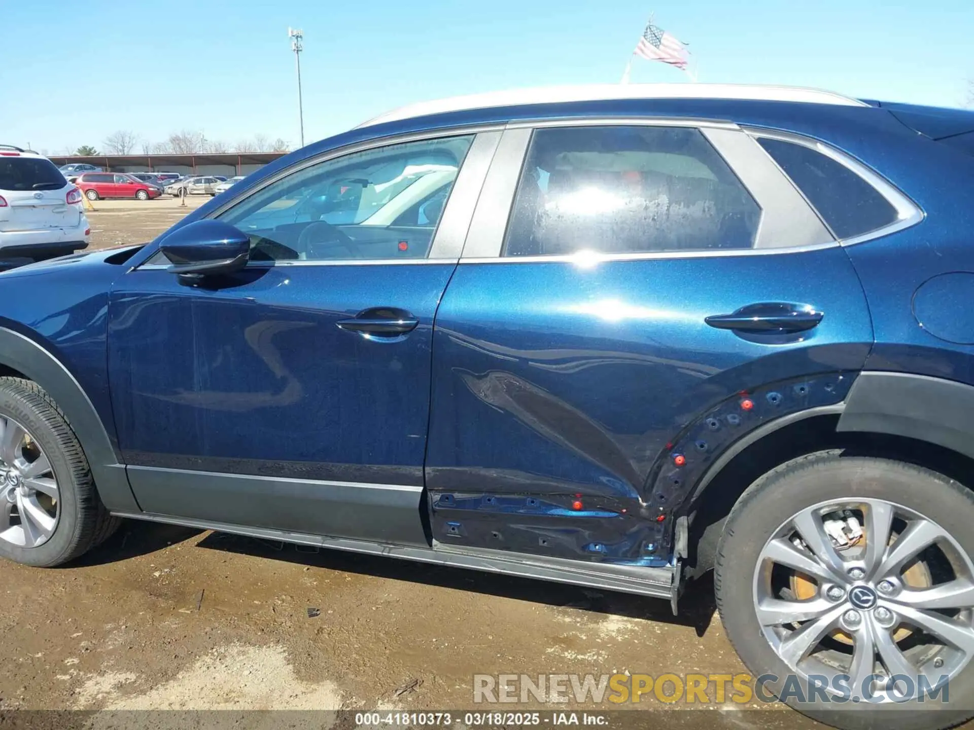 14 Photograph of a damaged car 3MVDMBBM8PM577933 MAZDA CX-30 2023