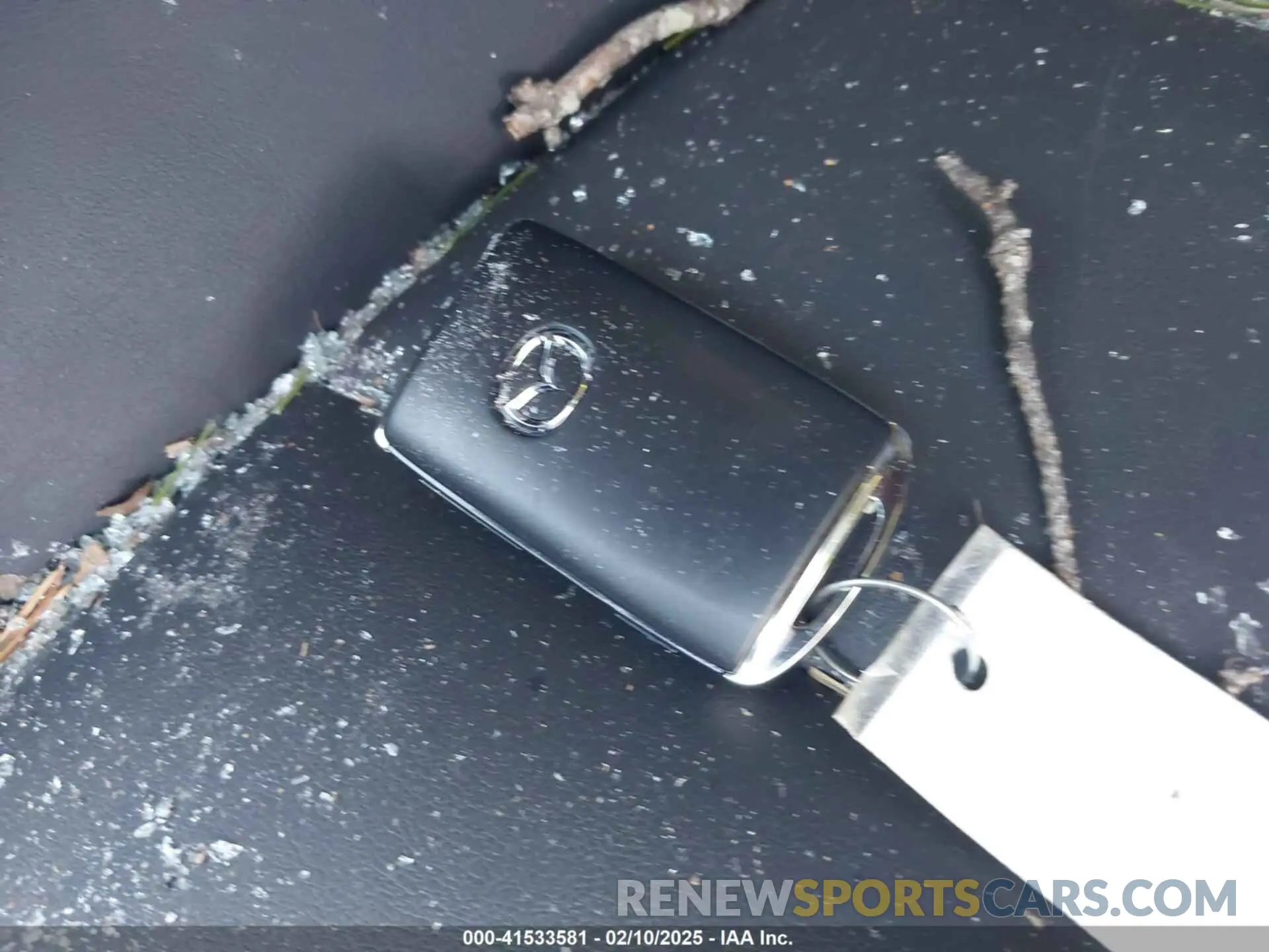 11 Photograph of a damaged car 3MVDMBBM9PM555553 MAZDA CX-30 2023