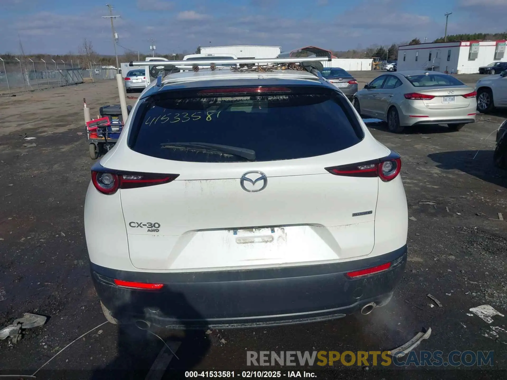 16 Photograph of a damaged car 3MVDMBBM9PM555553 MAZDA CX-30 2023