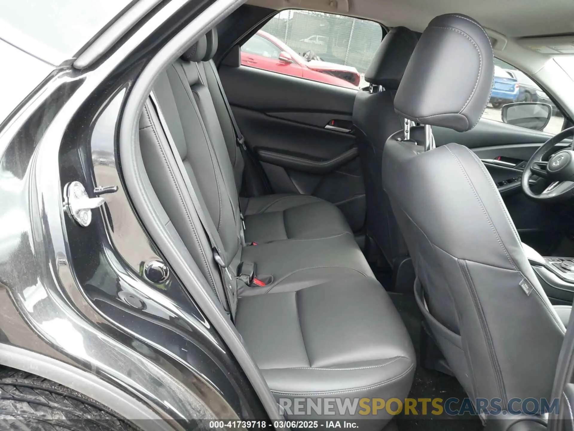 8 Photograph of a damaged car 3MVDMBBMXPM516728 MAZDA CX-30 2023