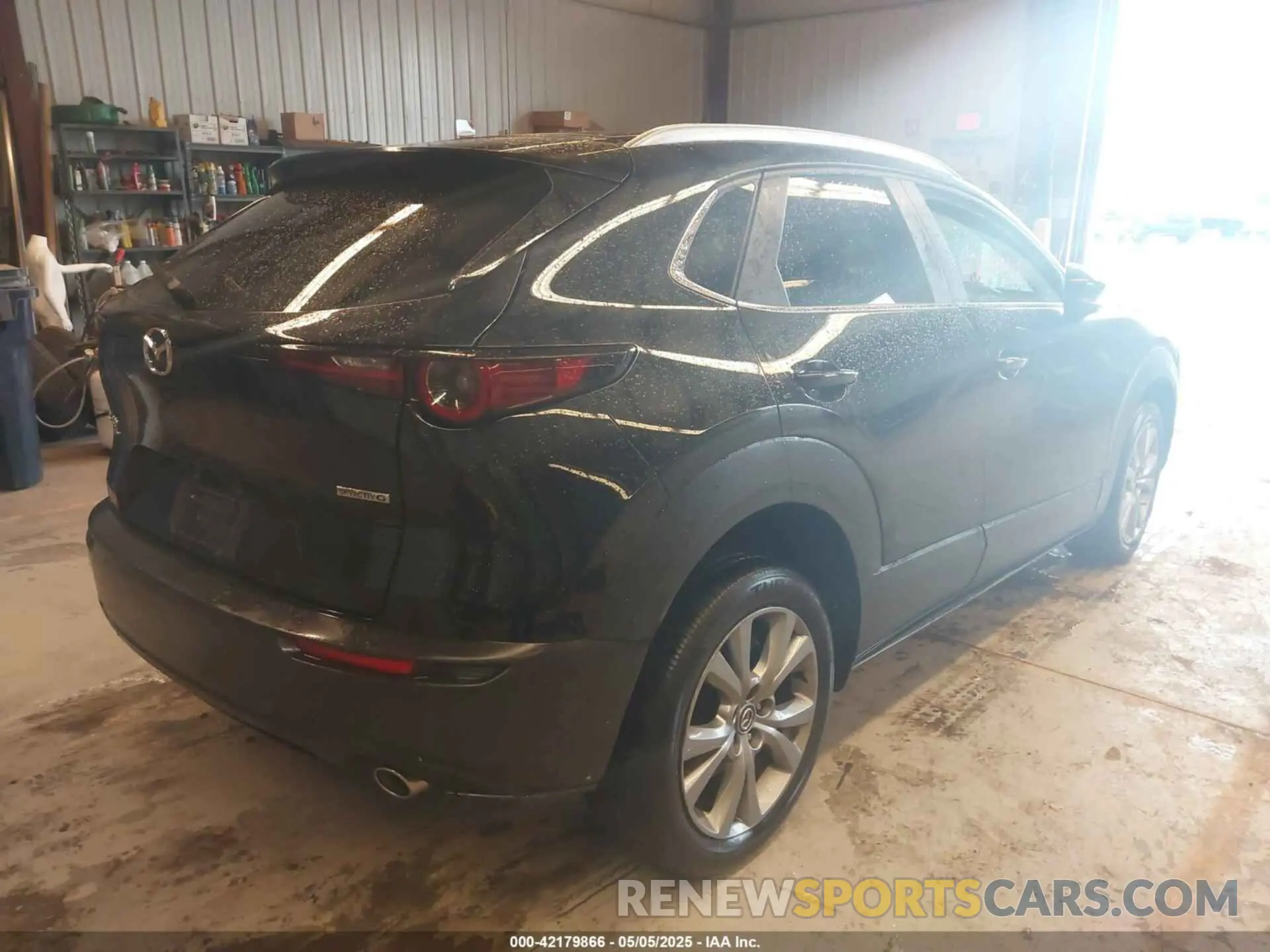4 Photograph of a damaged car 3MVDMBCM0PM570103 MAZDA CX-30 2023