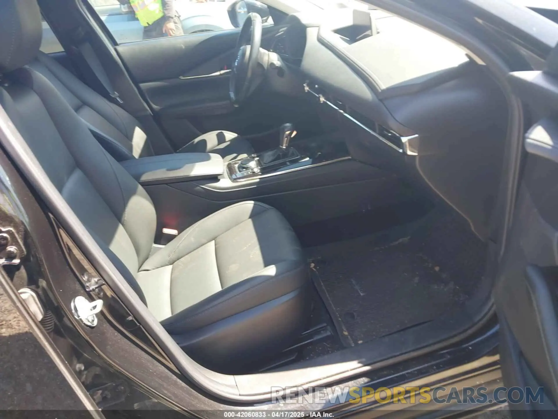 5 Photograph of a damaged car 3MVDMBCM1PM509987 MAZDA CX-30 2023