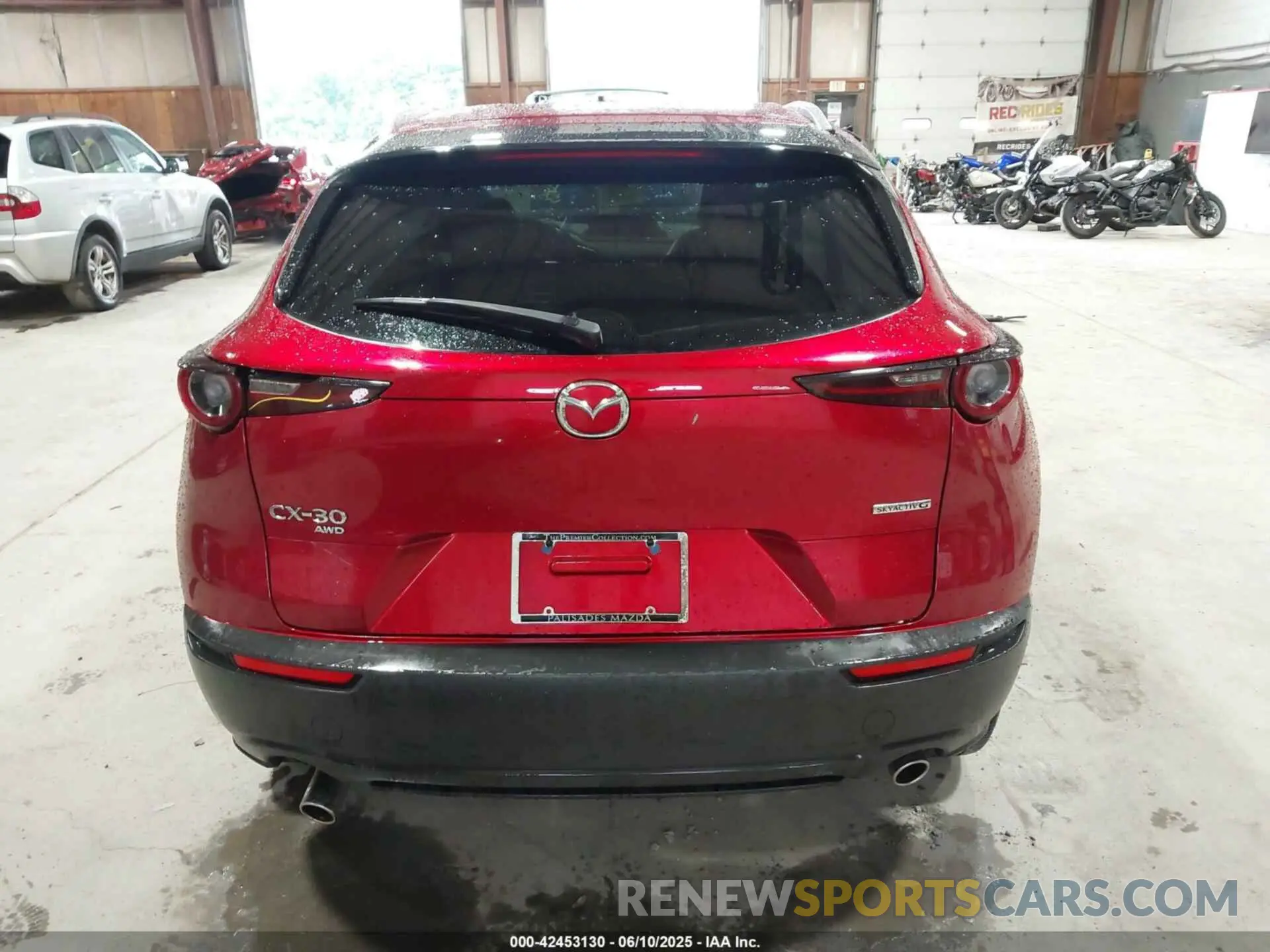 17 Photograph of a damaged car 3MVDMBCM1PM549616 MAZDA CX-30 2023