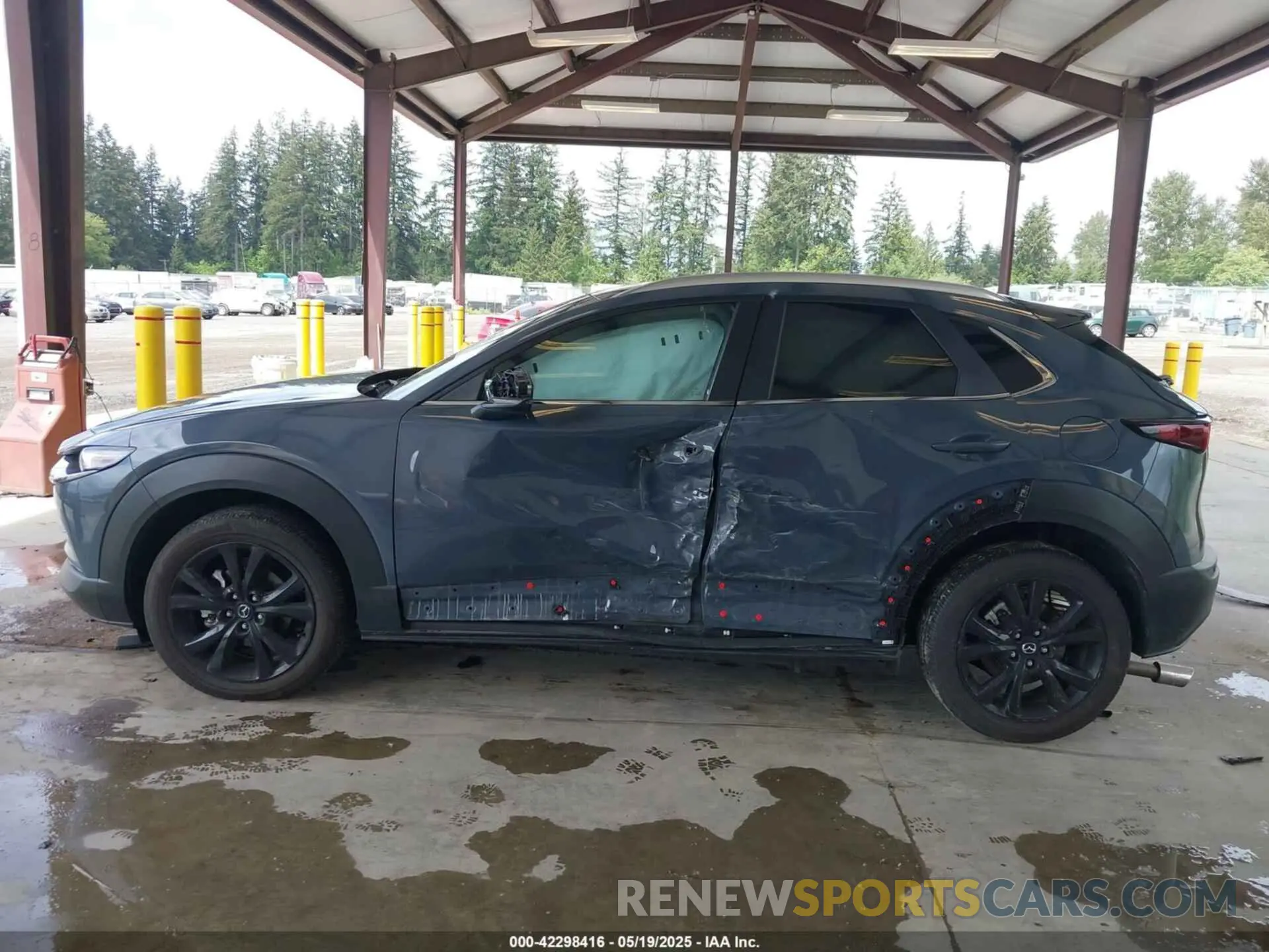 15 Photograph of a damaged car 3MVDMBCM1PM558865 MAZDA CX-30 2023