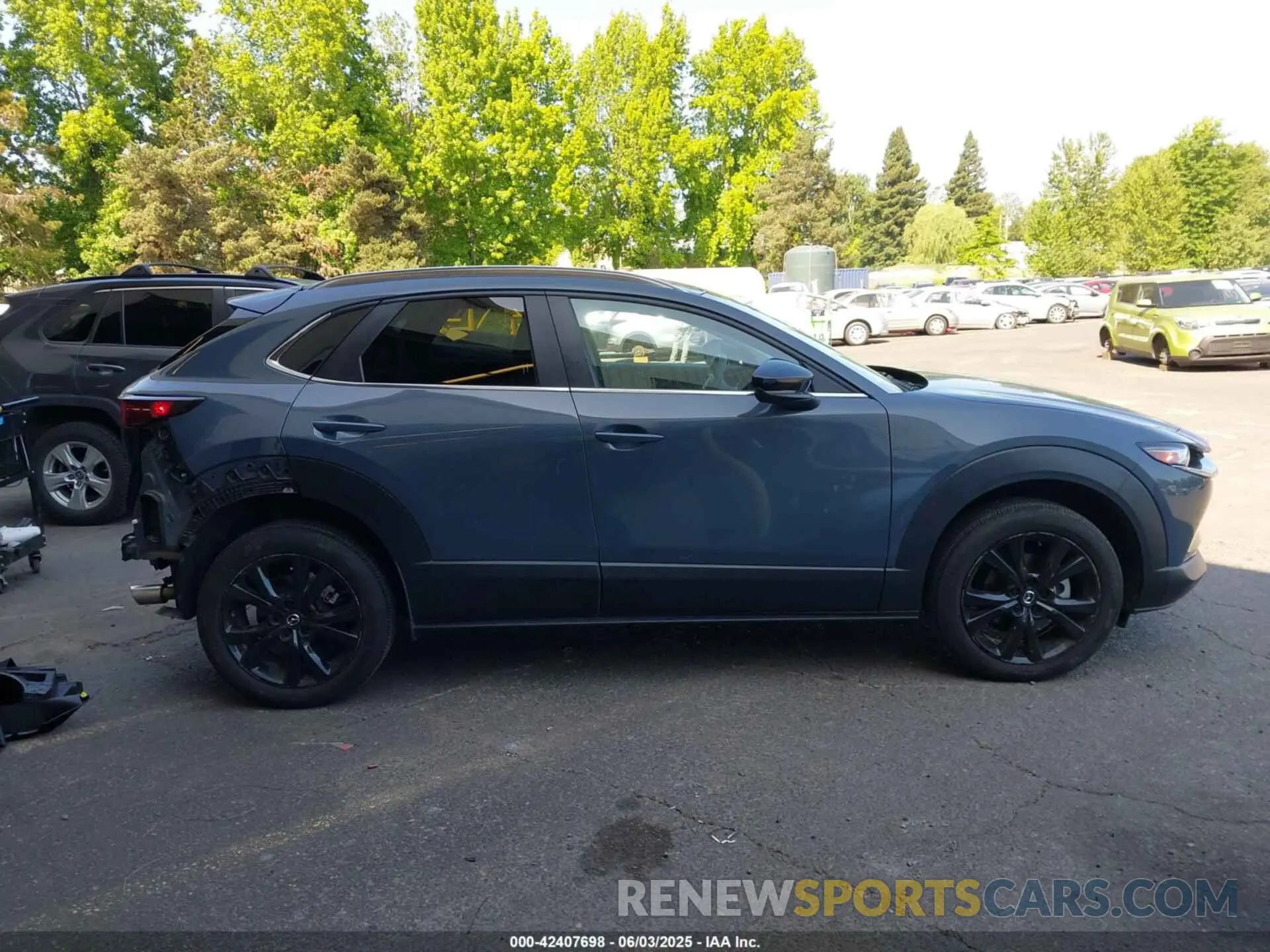 14 Photograph of a damaged car 3MVDMBCM2PM551682 MAZDA CX-30 2023