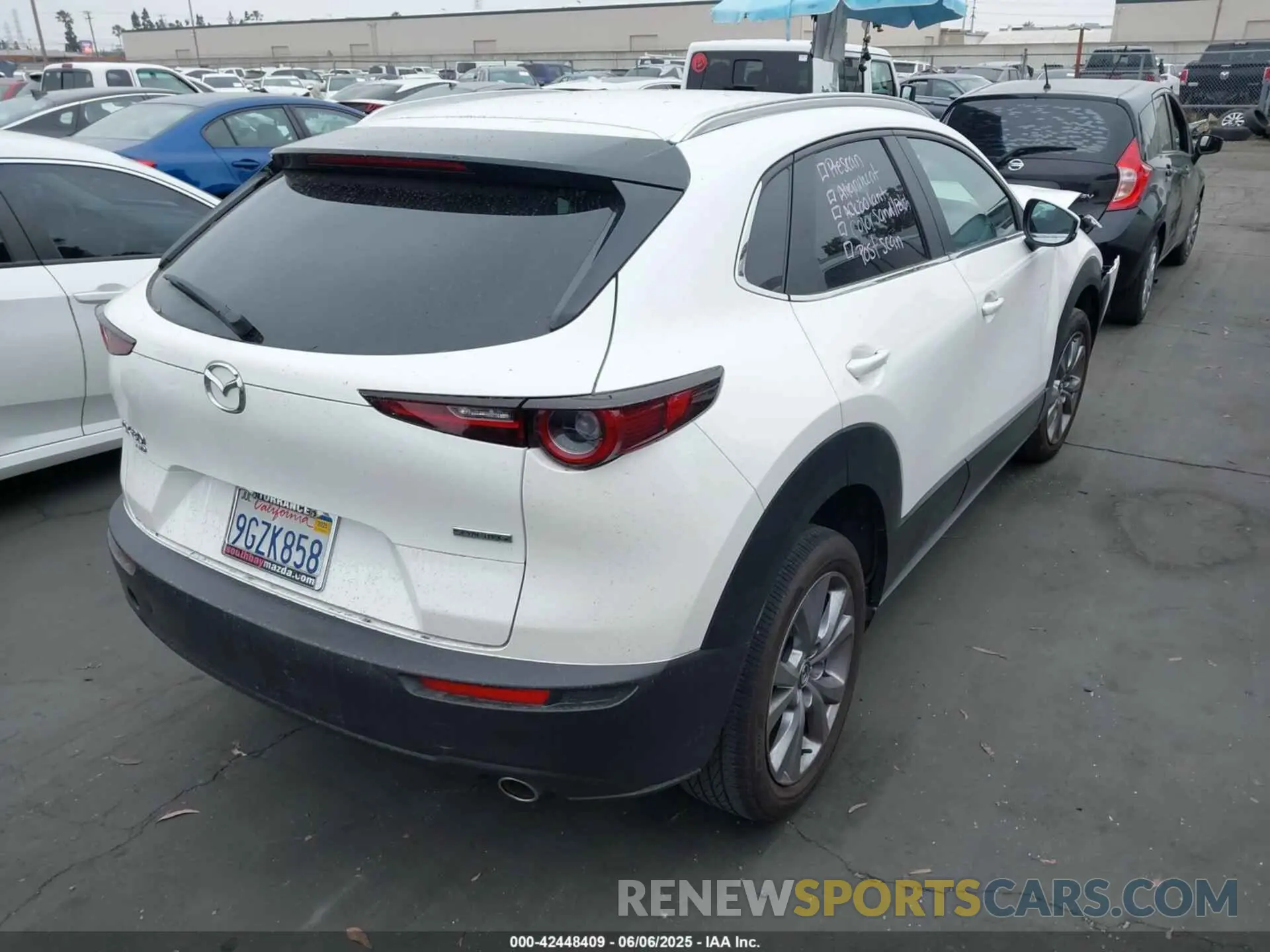4 Photograph of a damaged car 3MVDMBCM2PM562939 MAZDA CX-30 2023