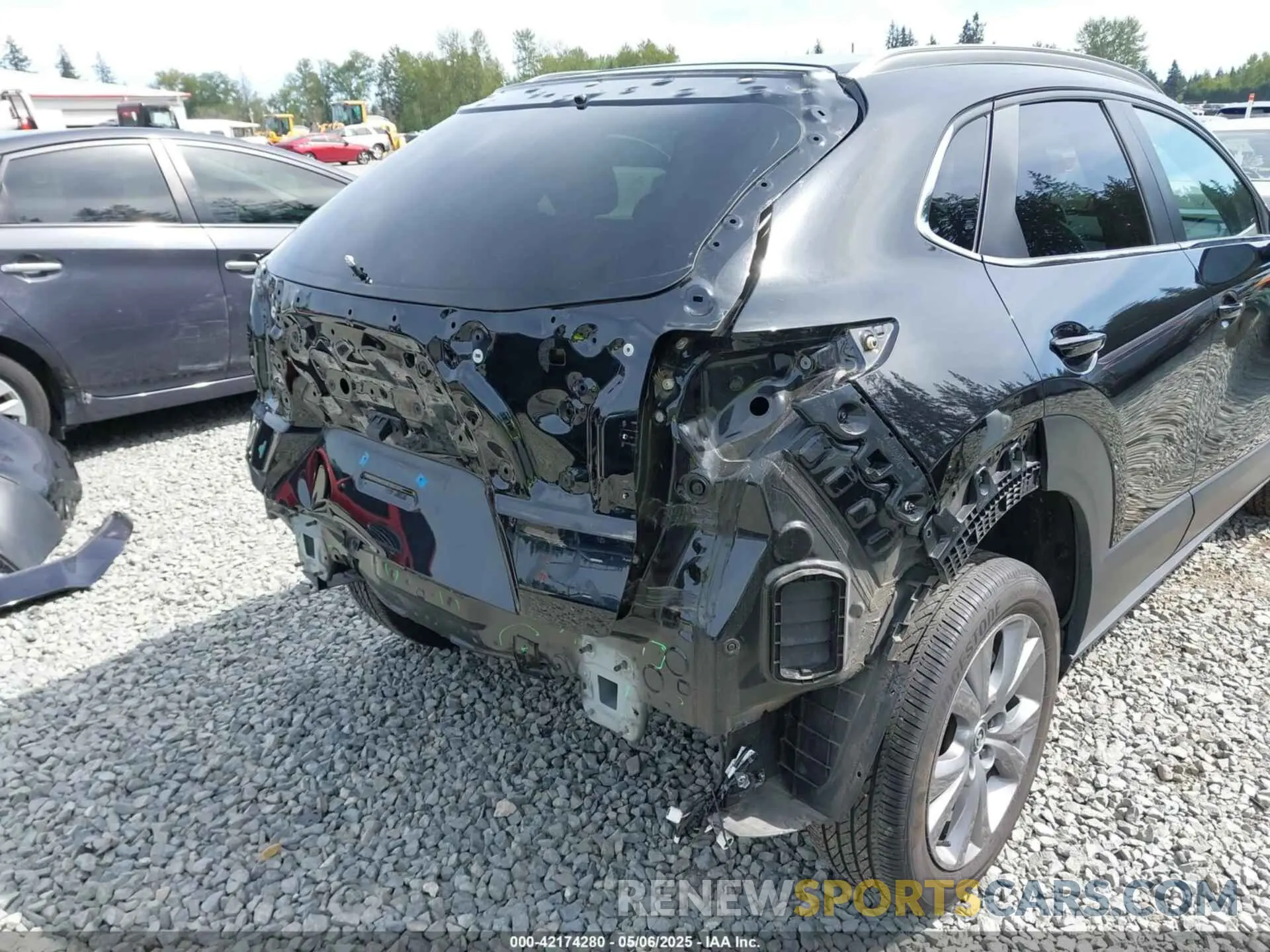 6 Photograph of a damaged car 3MVDMBCM3PM562447 MAZDA CX-30 2023