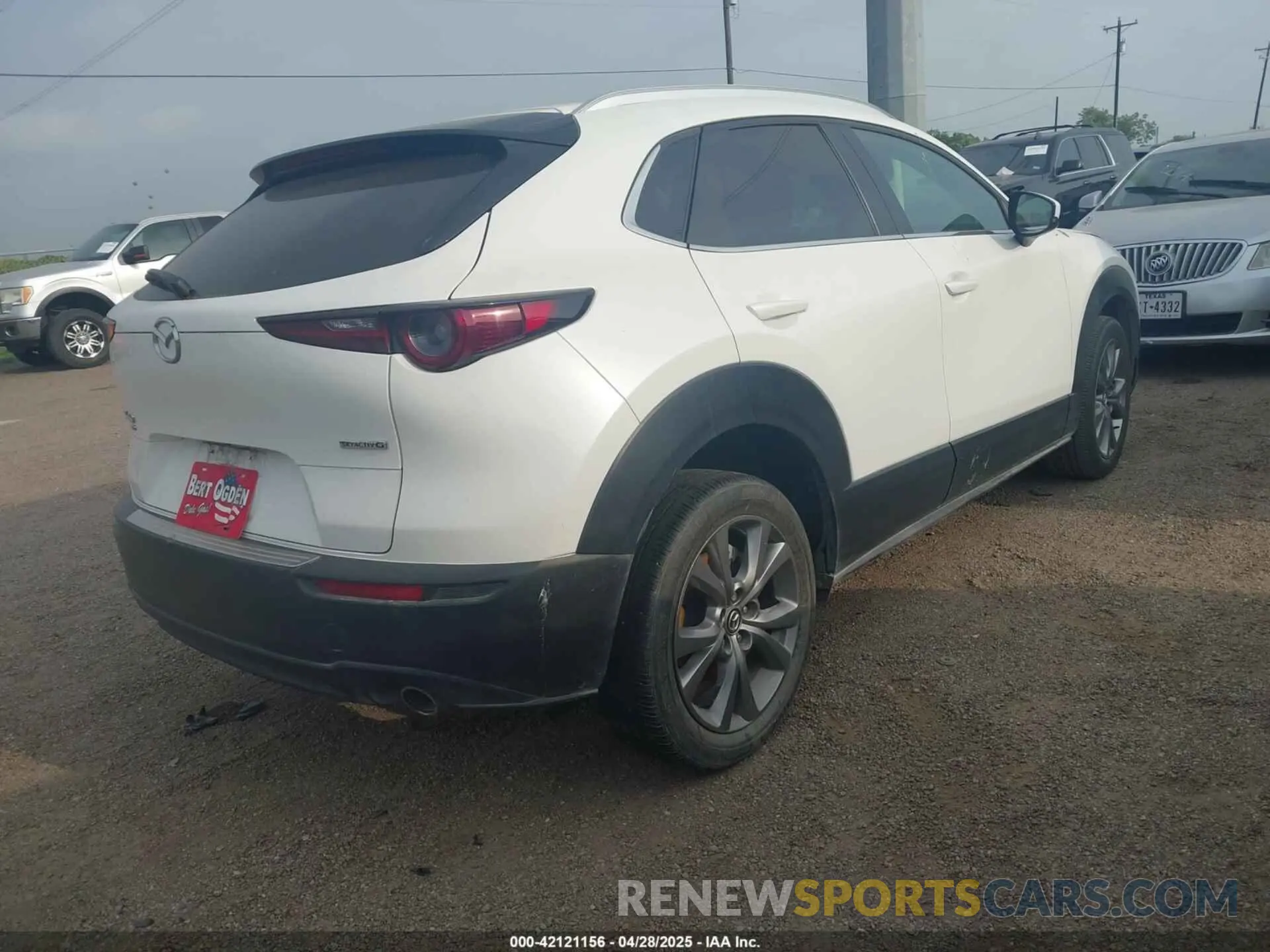 4 Photograph of a damaged car 3MVDMBCM4PM507456 MAZDA CX-30 2023