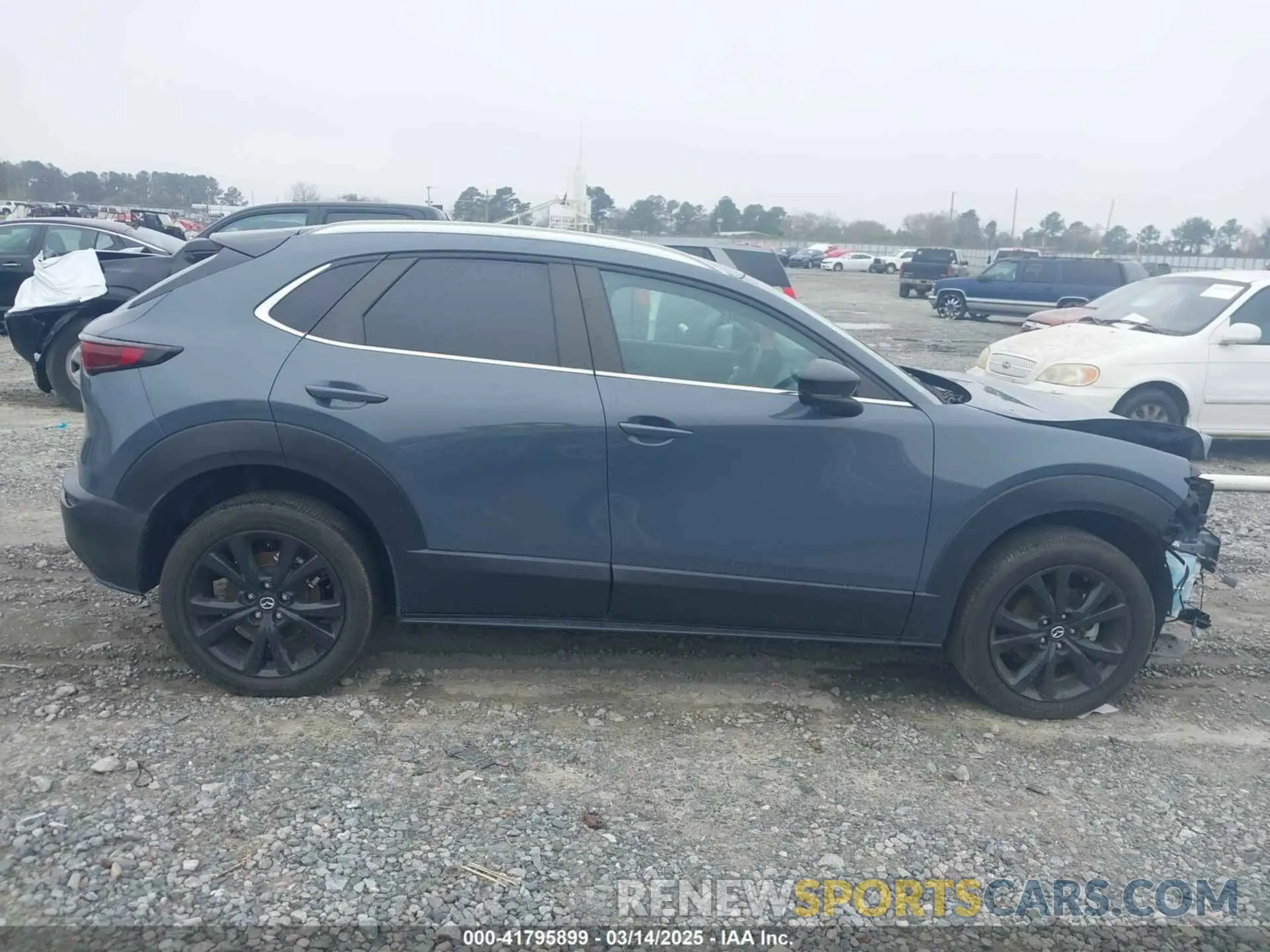 13 Photograph of a damaged car 3MVDMBCM5PM514304 MAZDA CX-30 2023