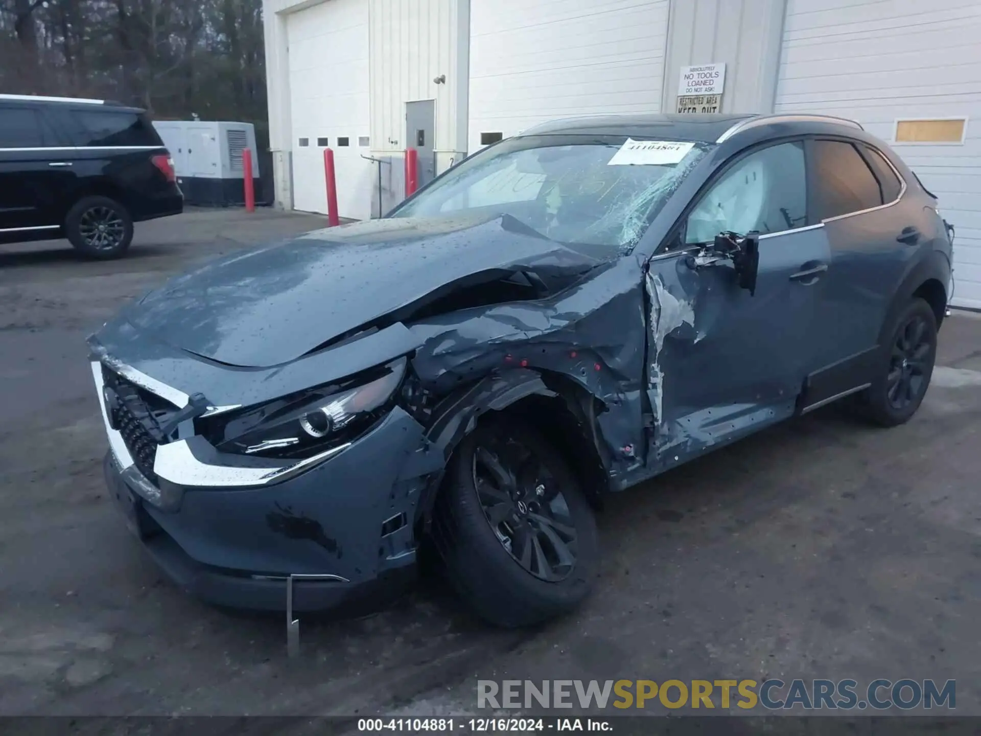 2 Photograph of a damaged car 3MVDMBCM5PM545150 MAZDA CX-30 2023
