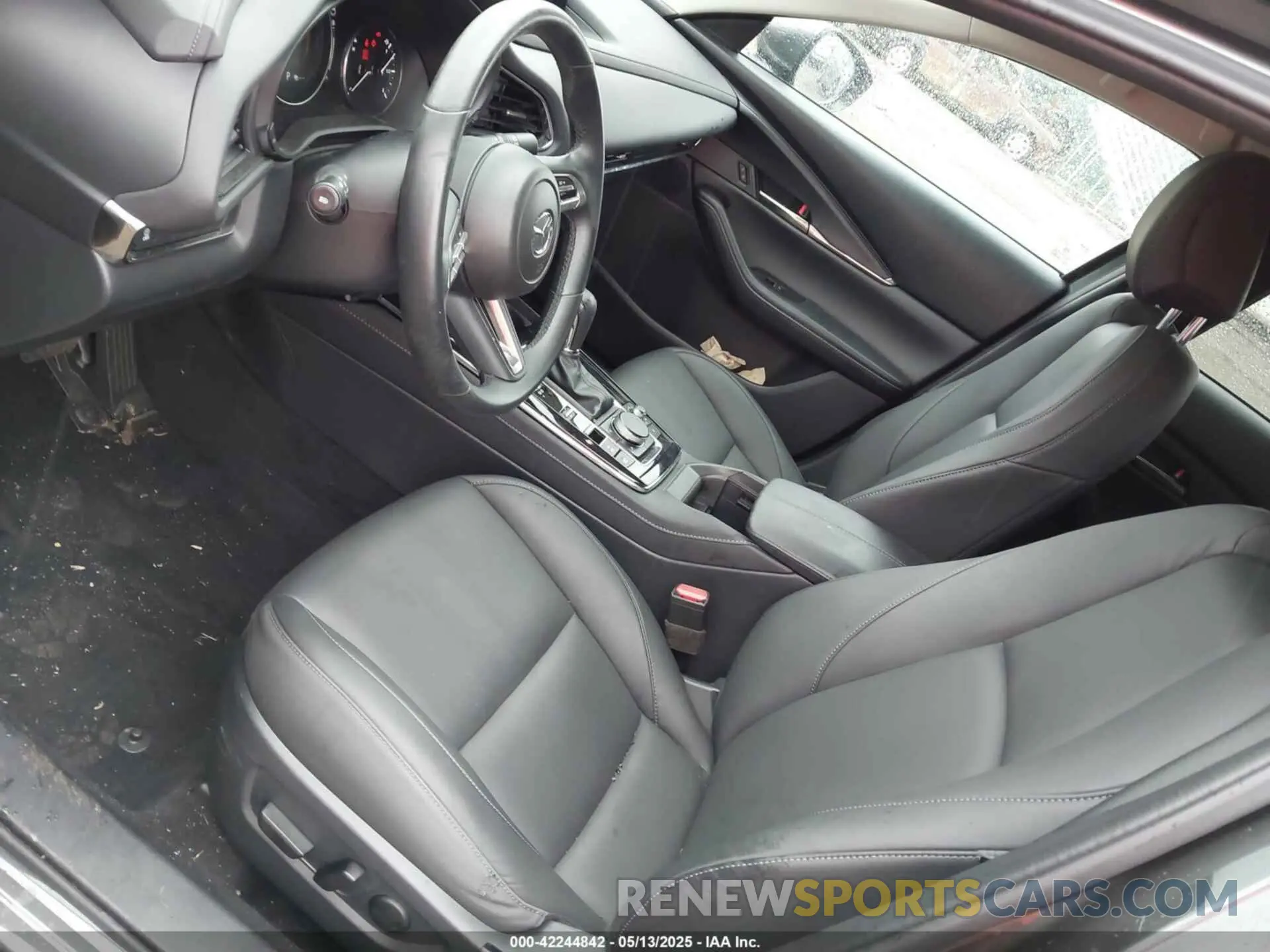 19 Photograph of a damaged car 3MVDMBCM5PM576771 MAZDA CX-30 2023