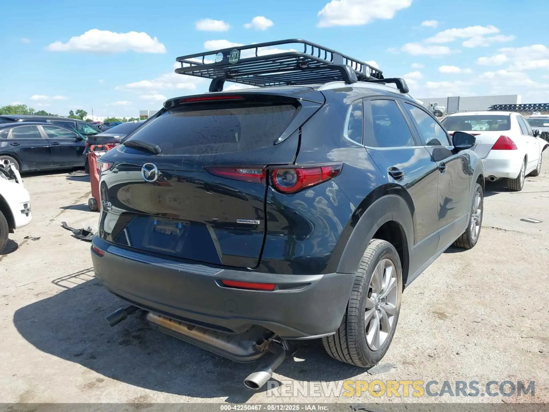 4 Photograph of a damaged car 3MVDMBCM5PM588600 MAZDA CX-30 2023