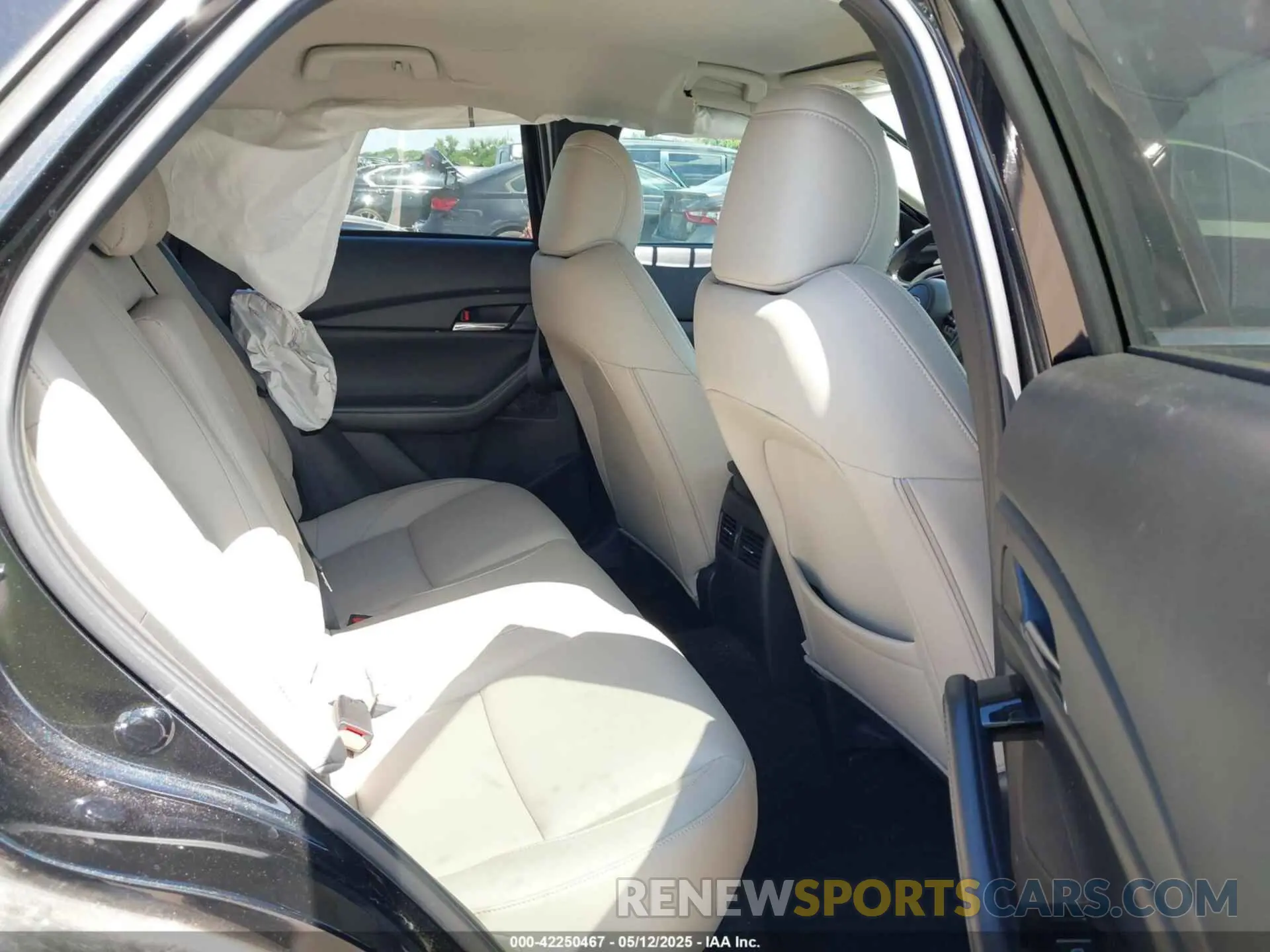 8 Photograph of a damaged car 3MVDMBCM5PM588600 MAZDA CX-30 2023