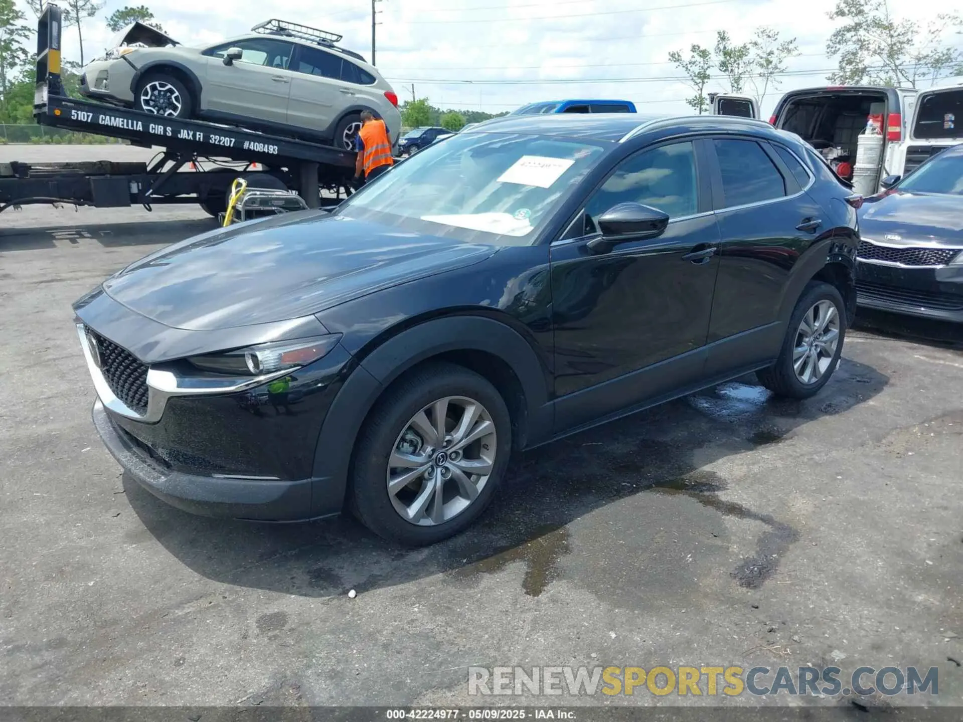 2 Photograph of a damaged car 3MVDMBCM7PM549197 MAZDA CX-30 2023