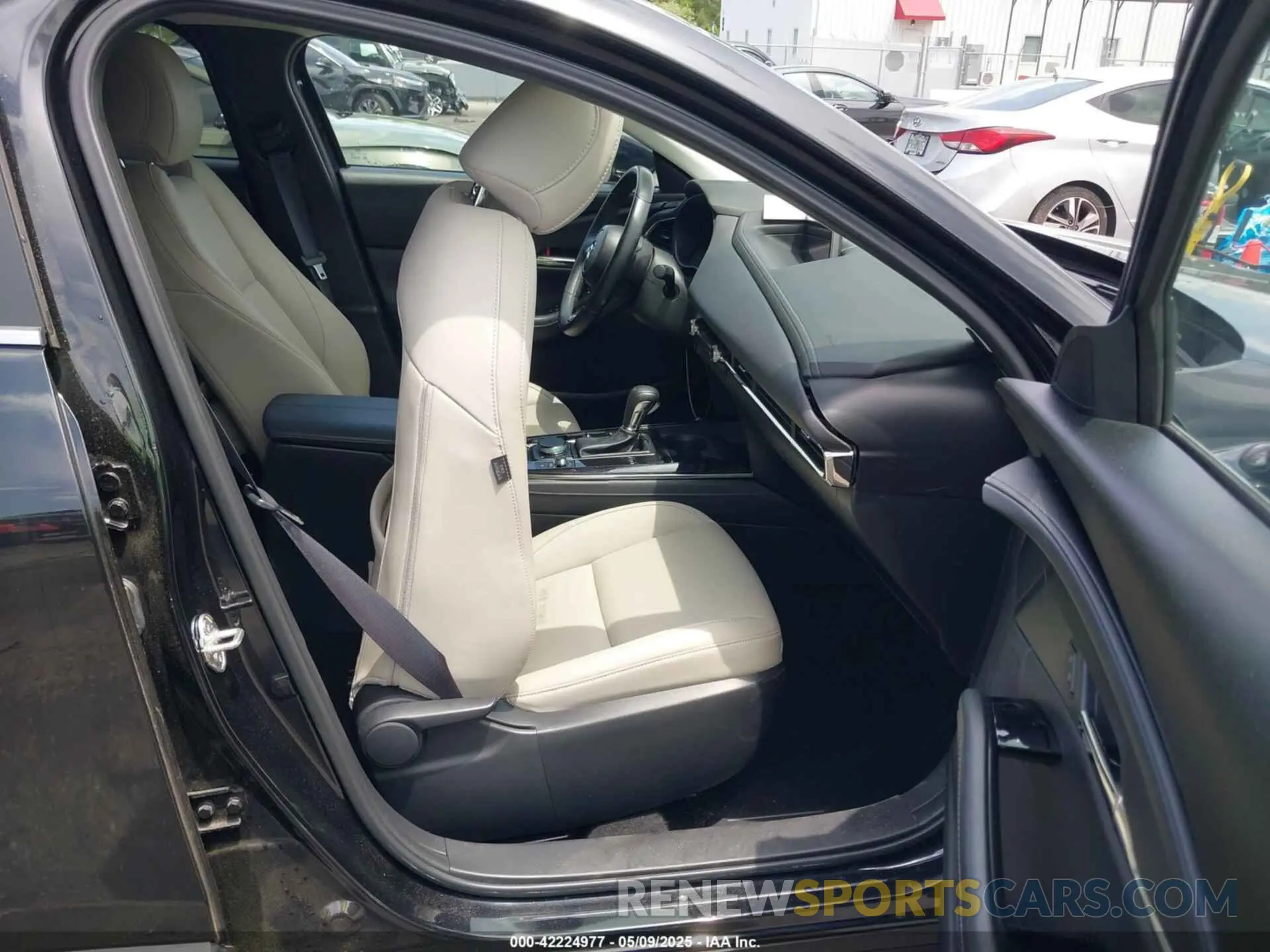 5 Photograph of a damaged car 3MVDMBCM7PM549197 MAZDA CX-30 2023