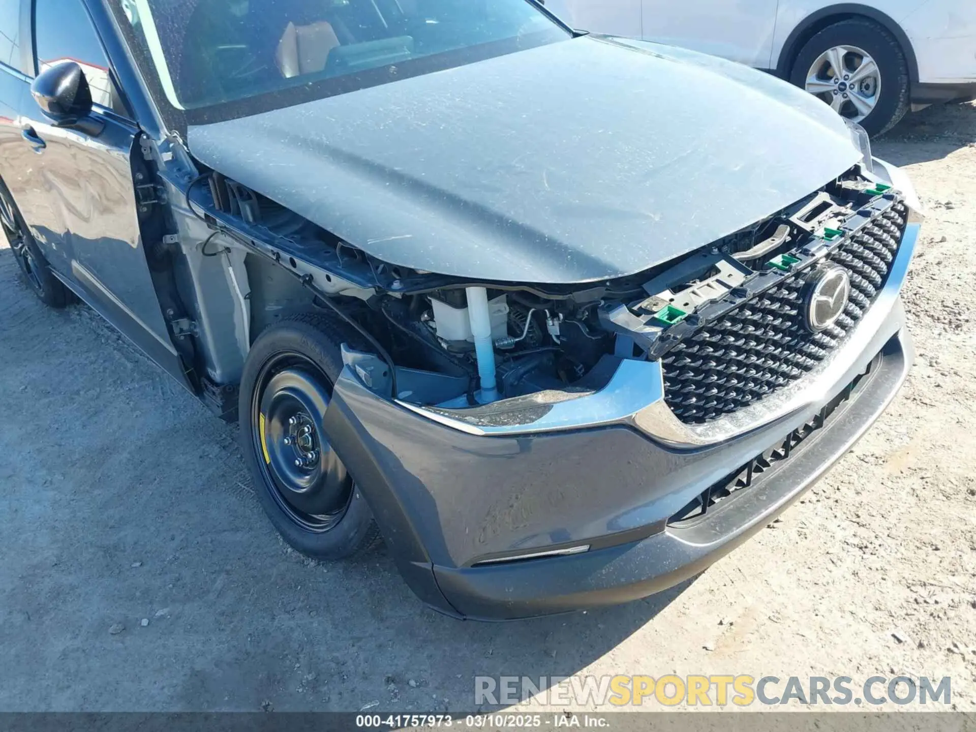 19 Photograph of a damaged car 3MVDMBCMXPM514086 MAZDA CX-30 2023