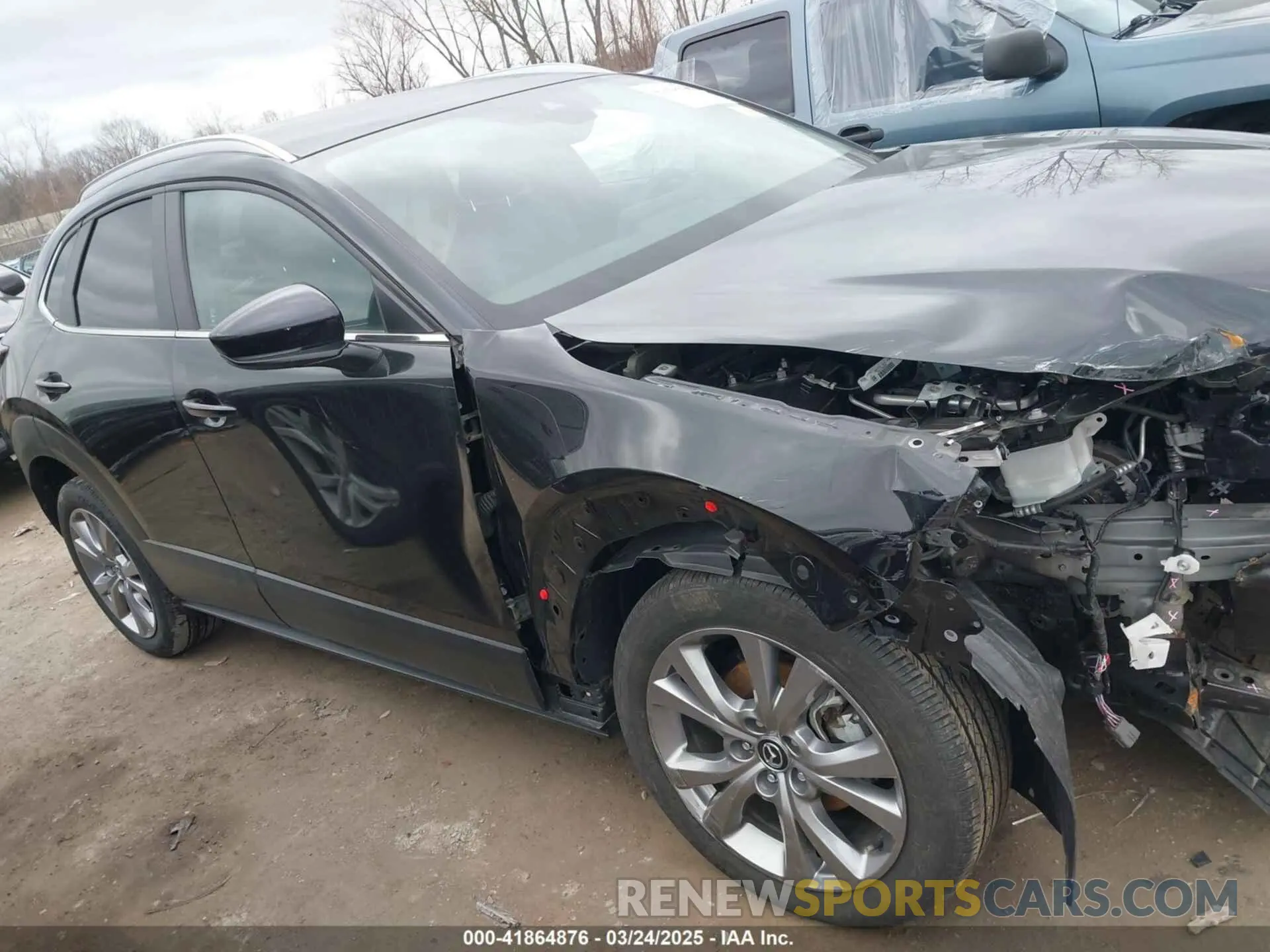 14 Photograph of a damaged car 3MVDMBCMXPM553129 MAZDA CX-30 2023