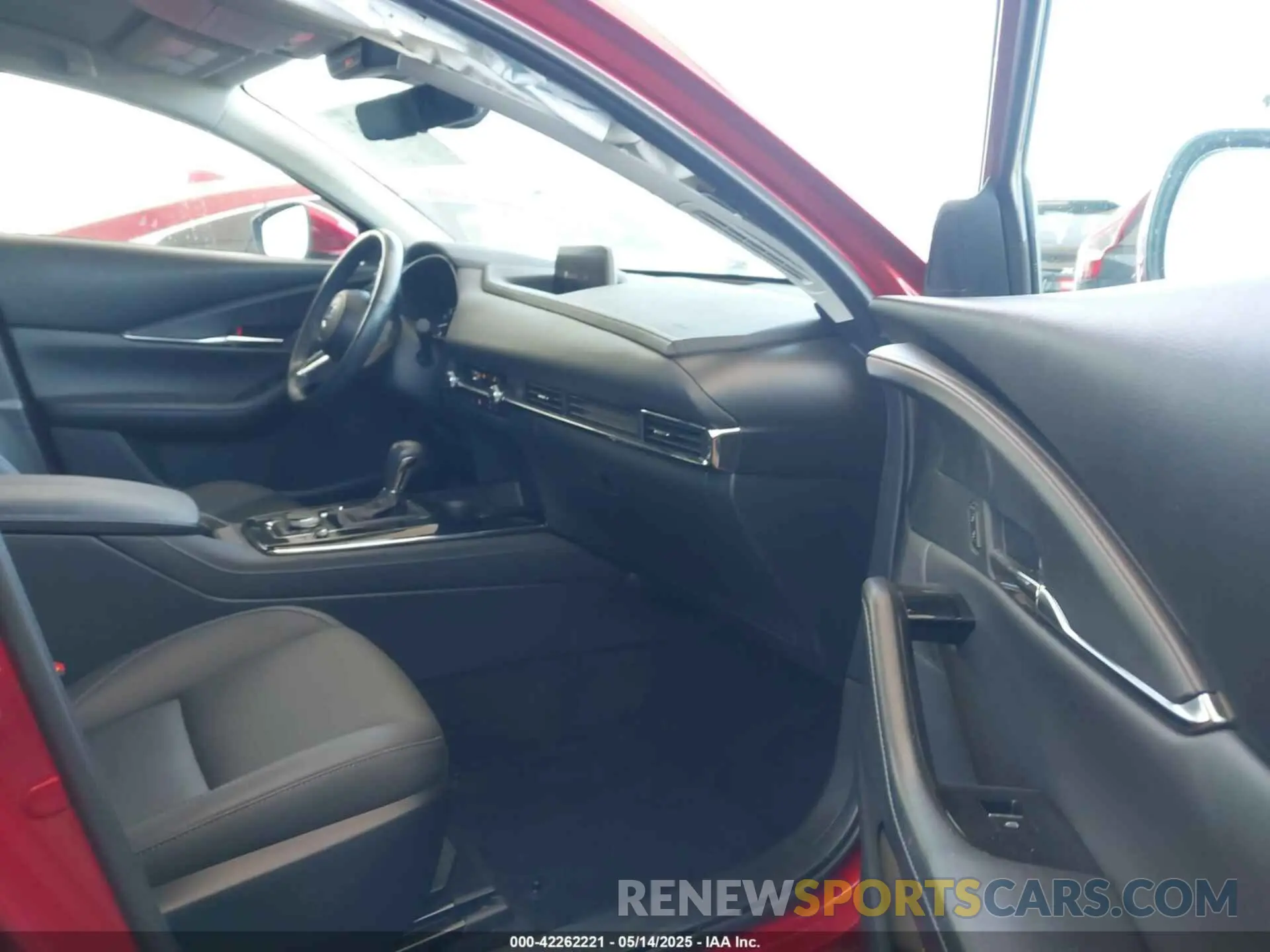 5 Photograph of a damaged car 3MVDMBCMXPM578516 MAZDA CX-30 2023