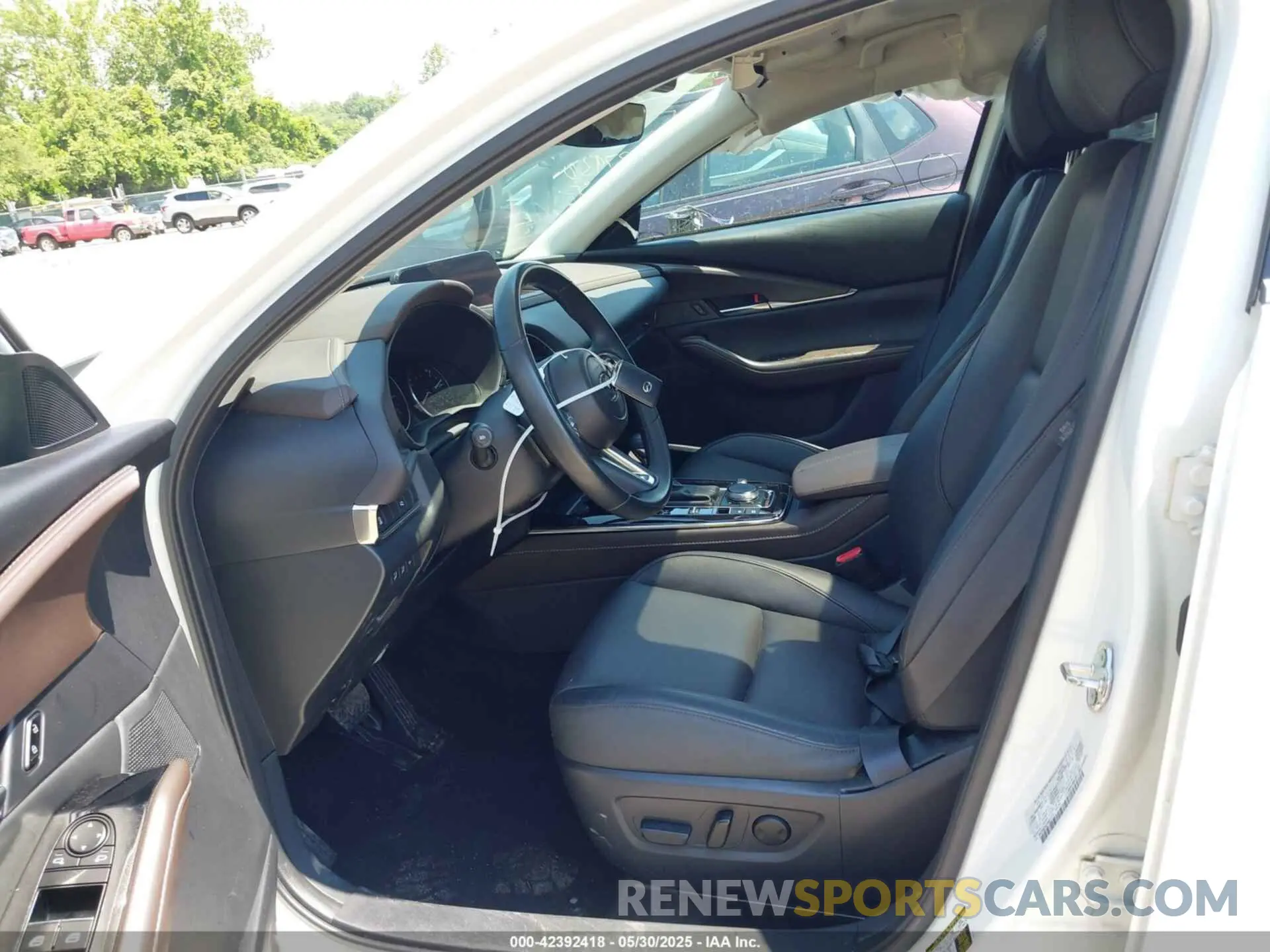 5 Photograph of a damaged car 3MVDMBDM2PM521810 MAZDA CX-30 2023