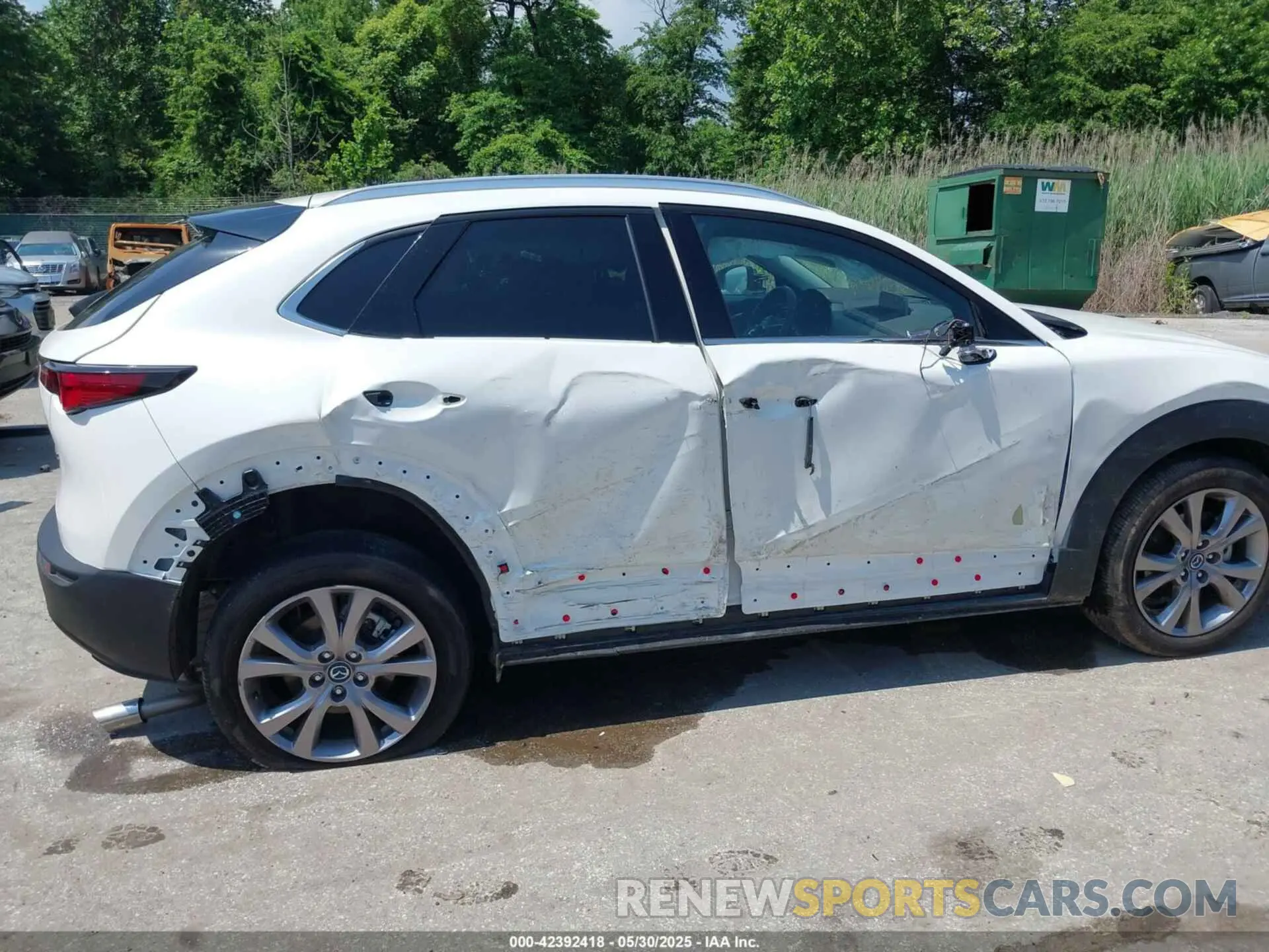 6 Photograph of a damaged car 3MVDMBDM2PM521810 MAZDA CX-30 2023