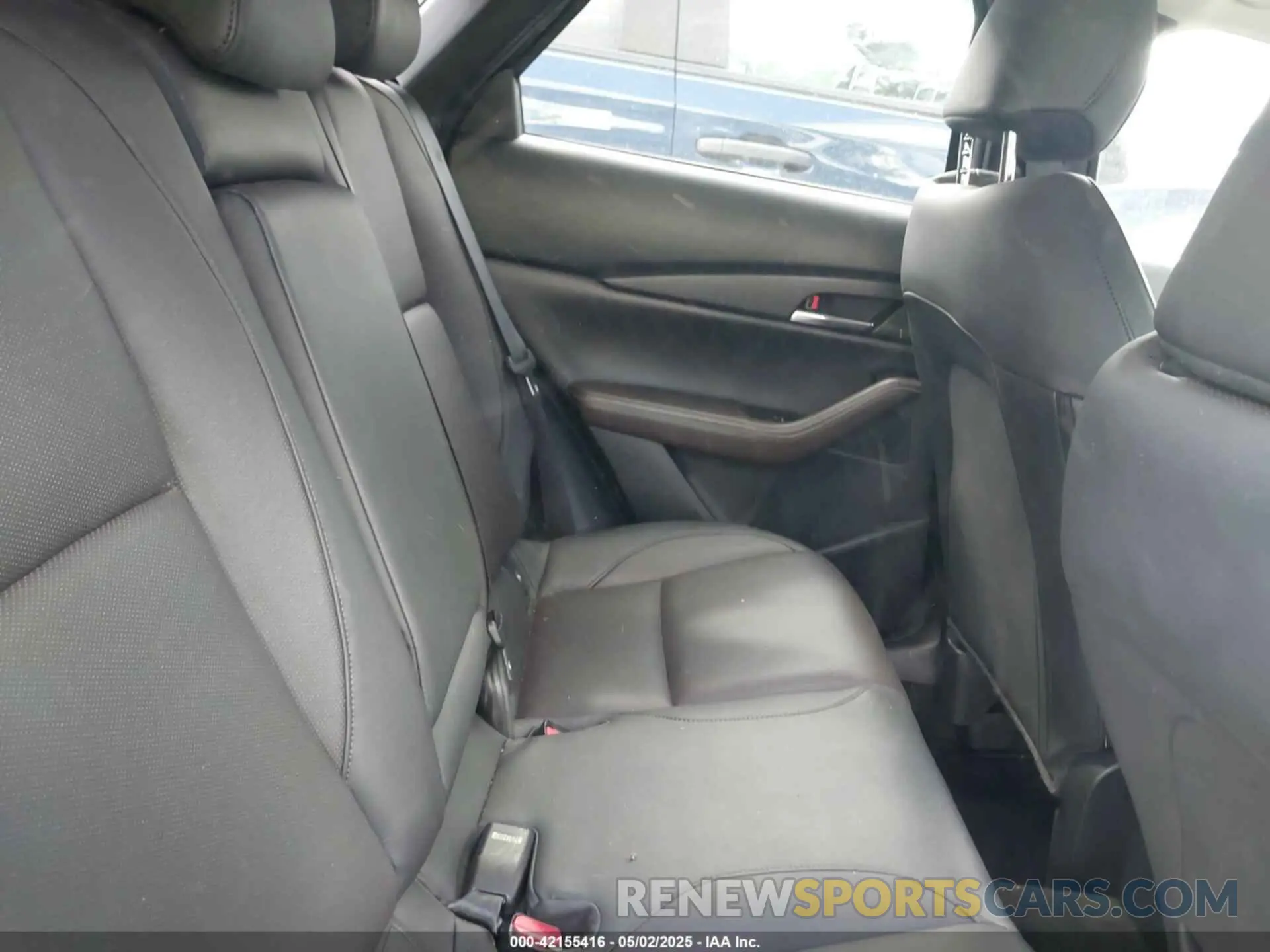 8 Photograph of a damaged car 3MVDMBDM2PM526974 MAZDA CX-30 2023