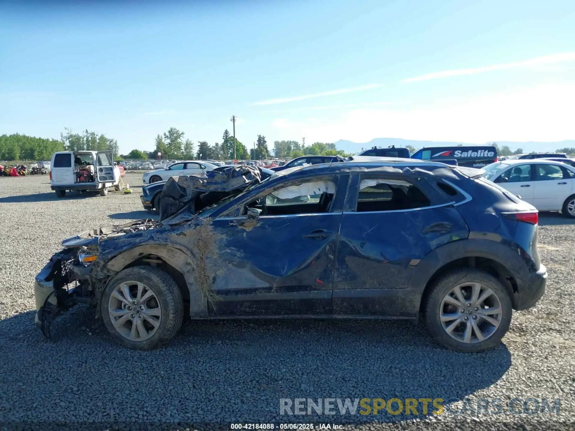 14 Photograph of a damaged car 3MVDMBDM7PM519793 MAZDA CX-30 2023
