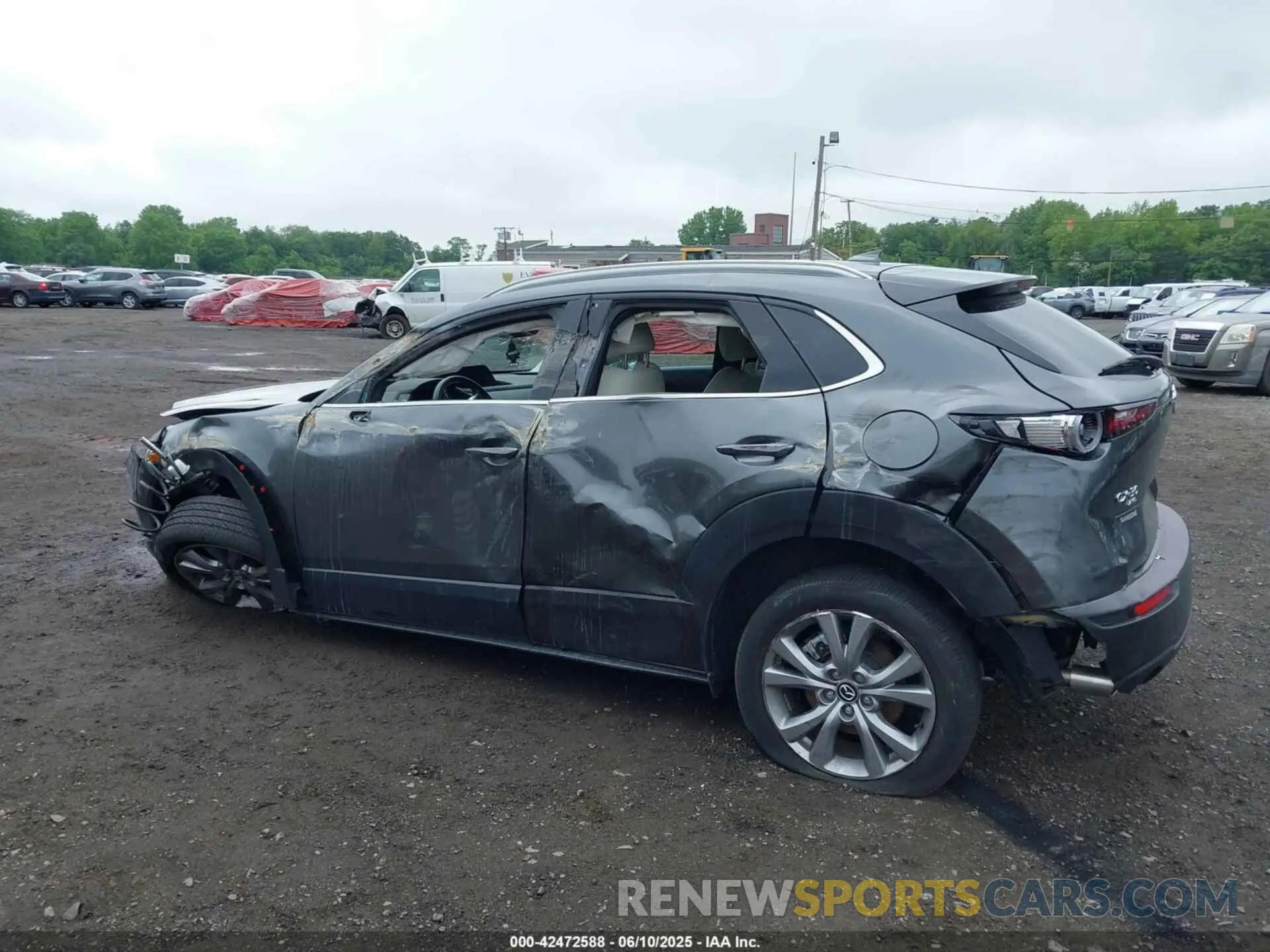 17 Photograph of a damaged car 3MVDMBDM9PM570034 MAZDA CX-30 2023