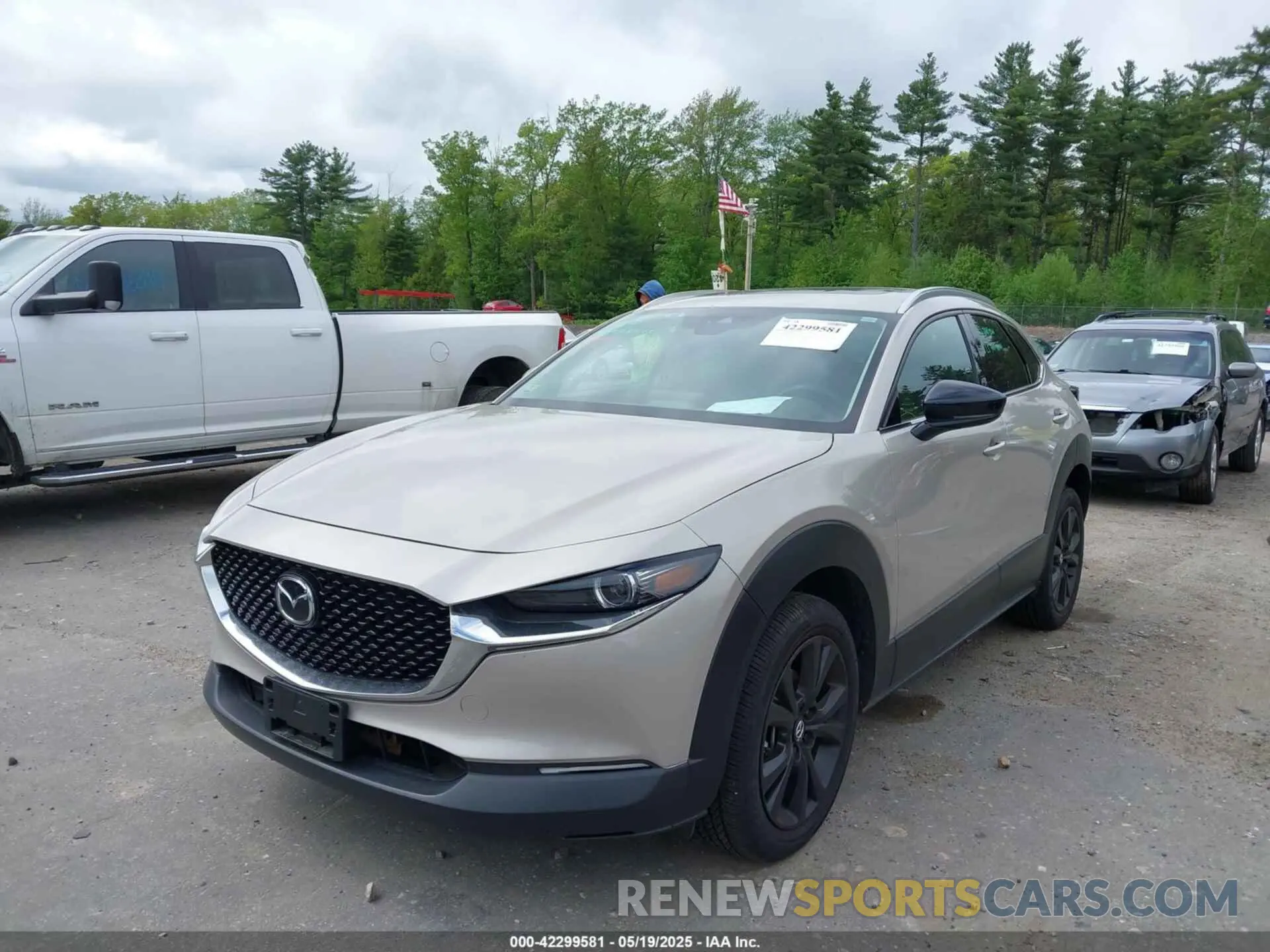 2 Photograph of a damaged car 3MVDMBDY7PM566311 MAZDA CX-30 2023