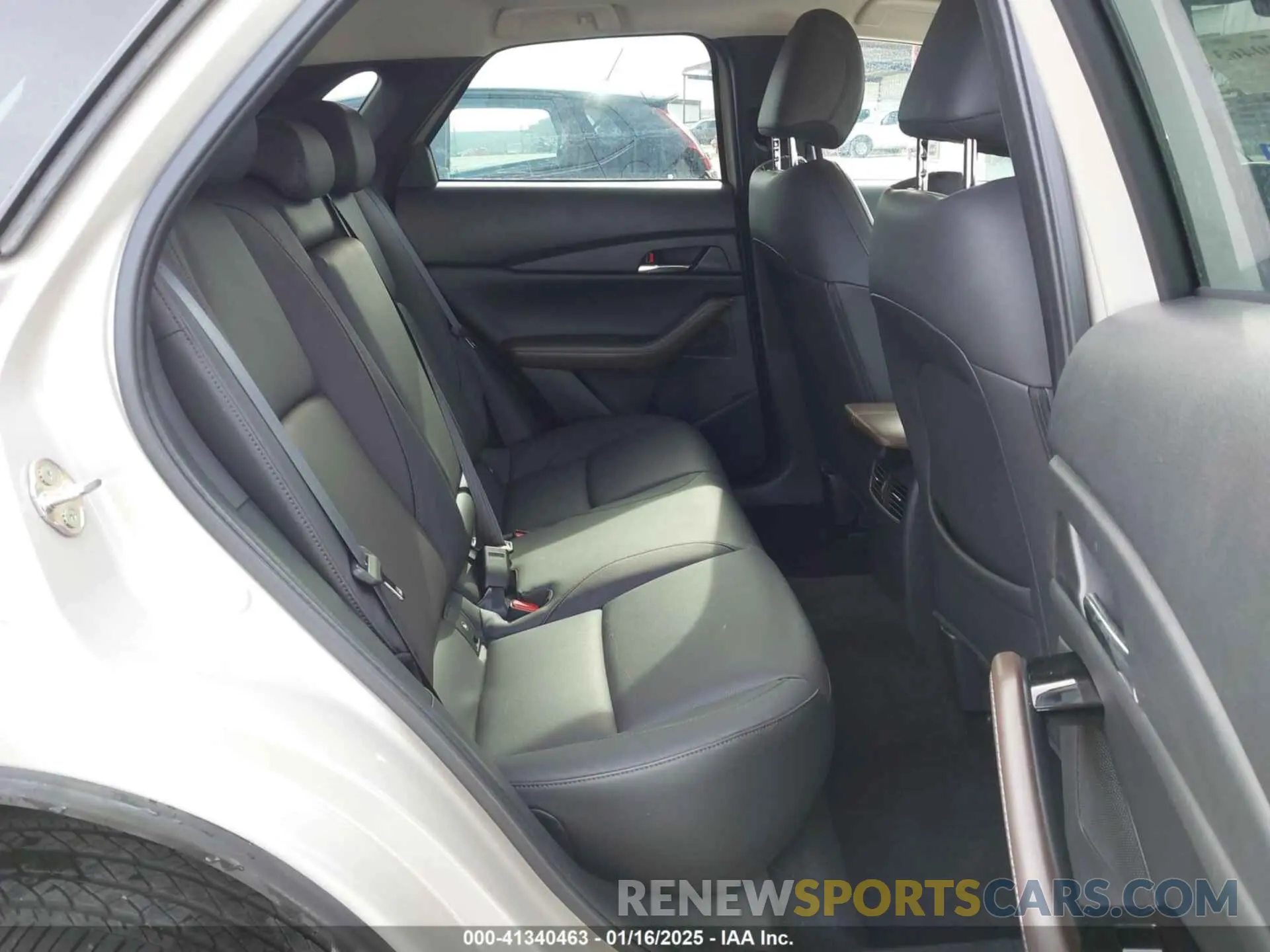8 Photograph of a damaged car 3MVDMBDY7PM576689 MAZDA CX-30 2023