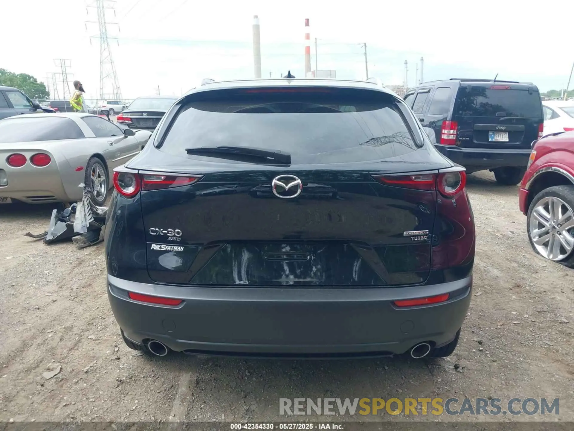 17 Photograph of a damaged car 3MVDMBDY9PM582252 MAZDA CX-30 2023