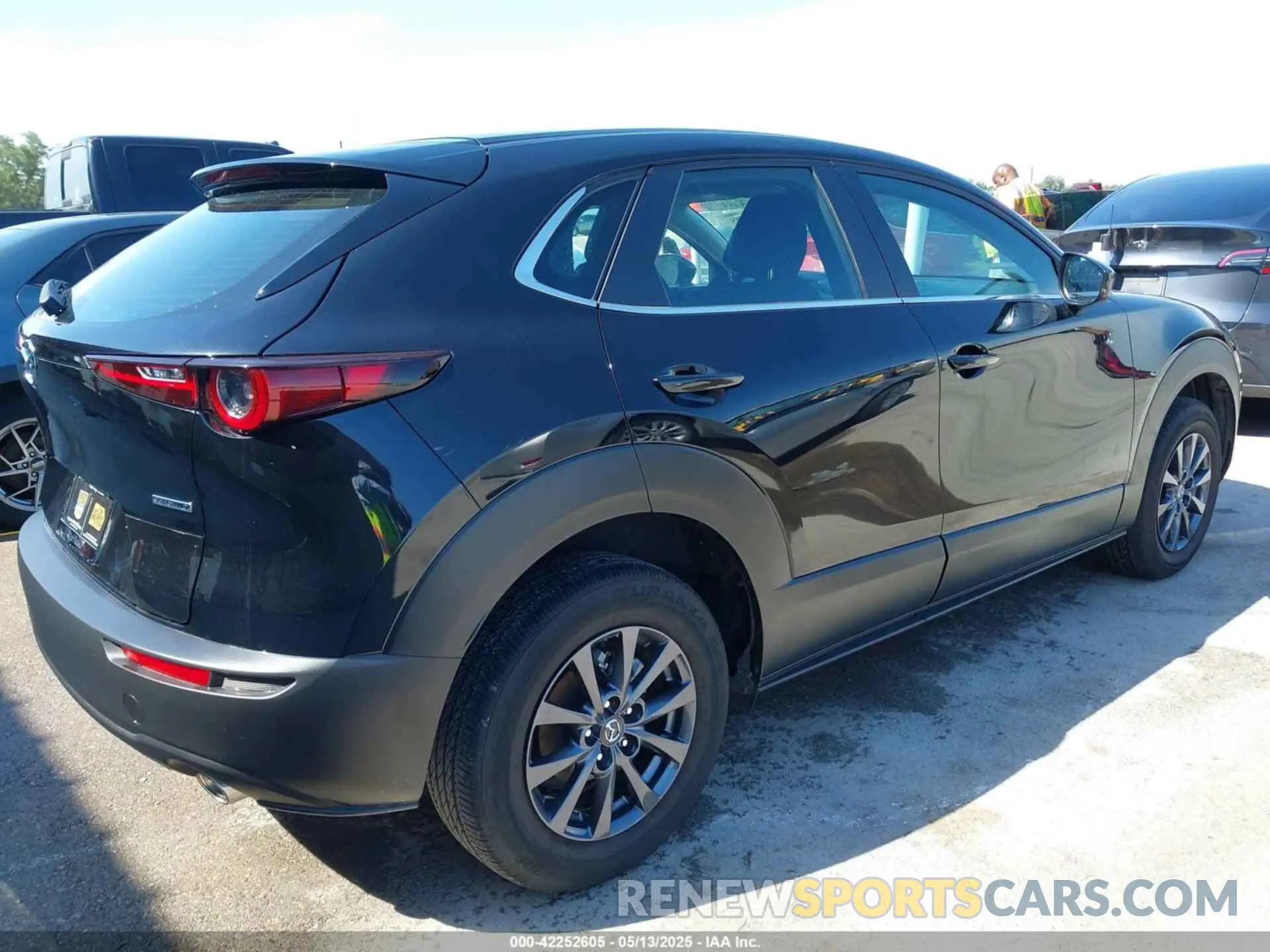 4 Photograph of a damaged car 3MVDMBAM1RM694175 MAZDA CX-30 2024
