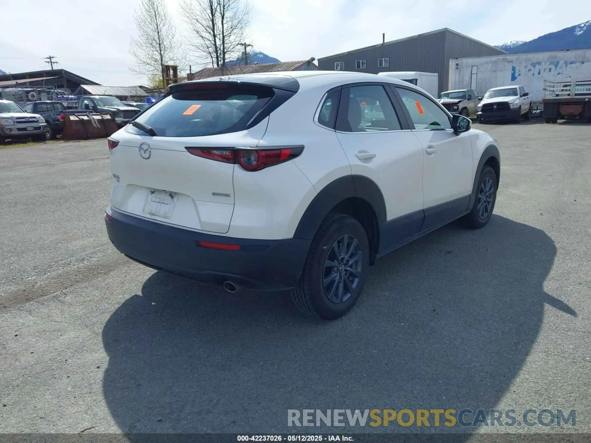 4 Photograph of a damaged car 3MVDMBAM2RM667132 MAZDA CX-30 2024