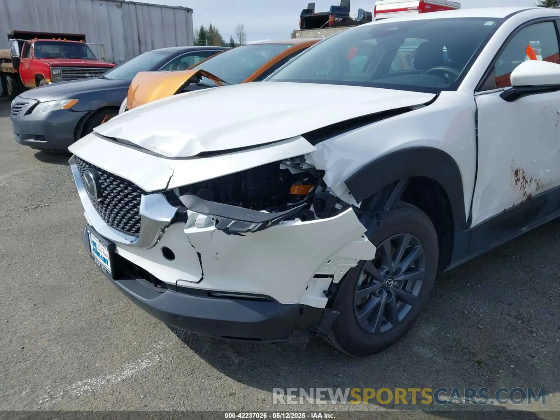 6 Photograph of a damaged car 3MVDMBAM2RM667132 MAZDA CX-30 2024