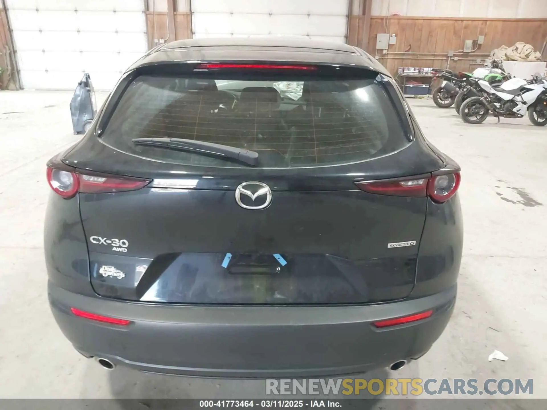 16 Photograph of a damaged car 3MVDMBAM2RM719794 MAZDA CX-30 2024