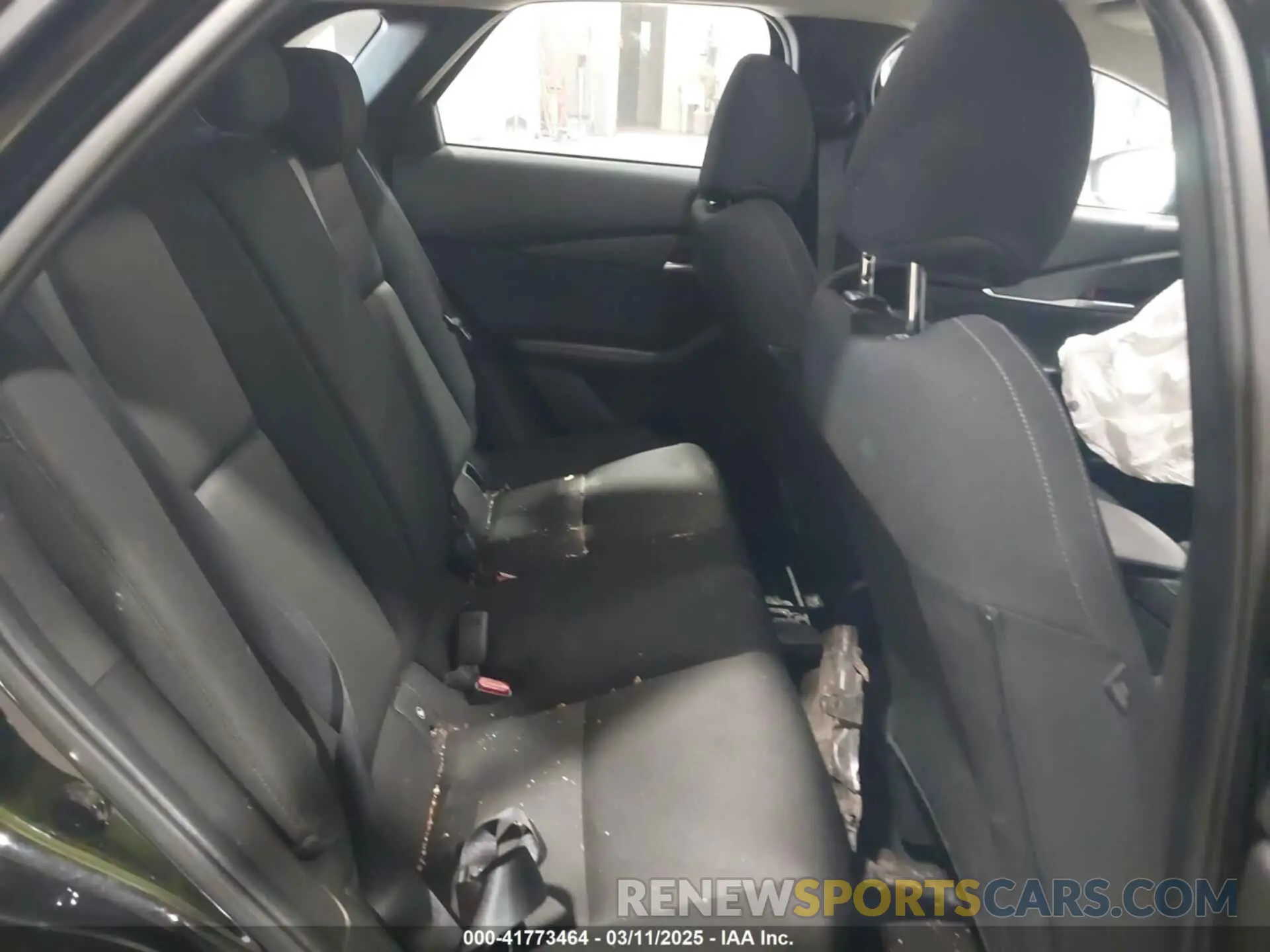 8 Photograph of a damaged car 3MVDMBAM2RM719794 MAZDA CX-30 2024