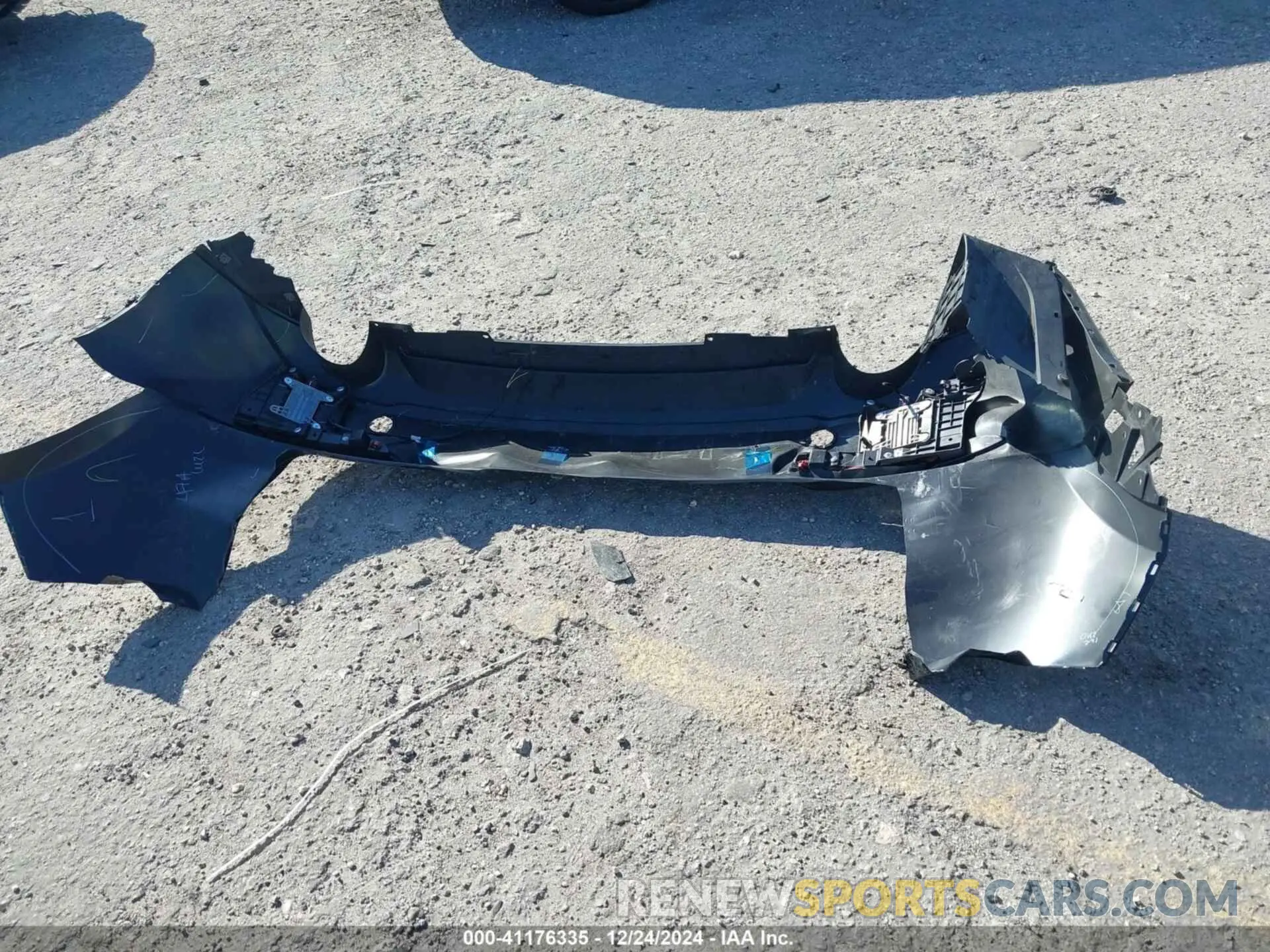 12 Photograph of a damaged car 3MVDMBAM4RM644757 MAZDA CX-30 2024