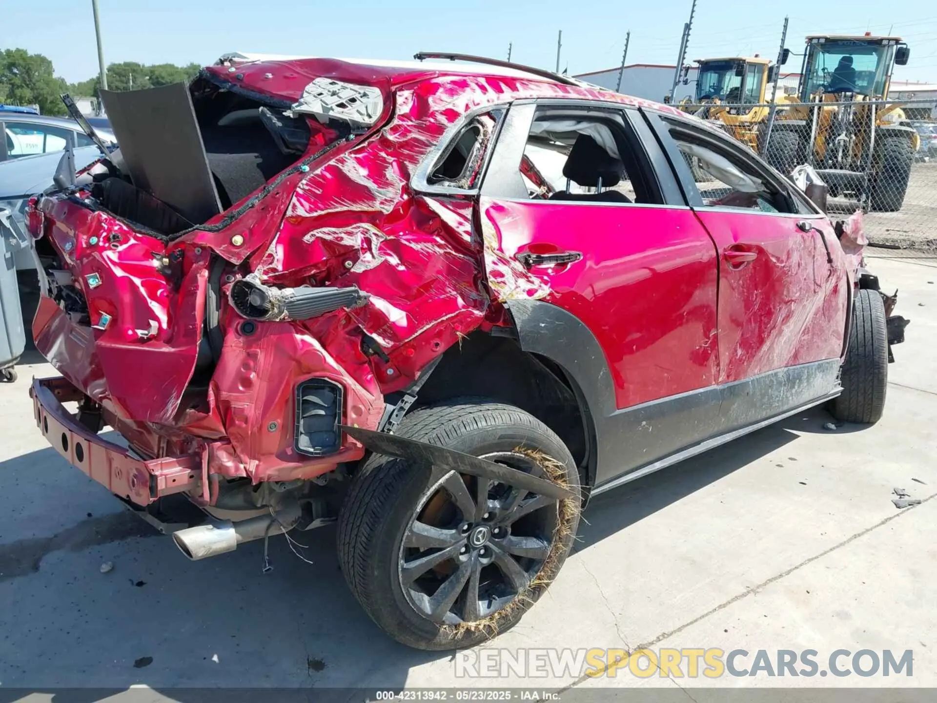 4 Photograph of a damaged car 3MVDMBBM0RM636296 MAZDA CX-30 2024