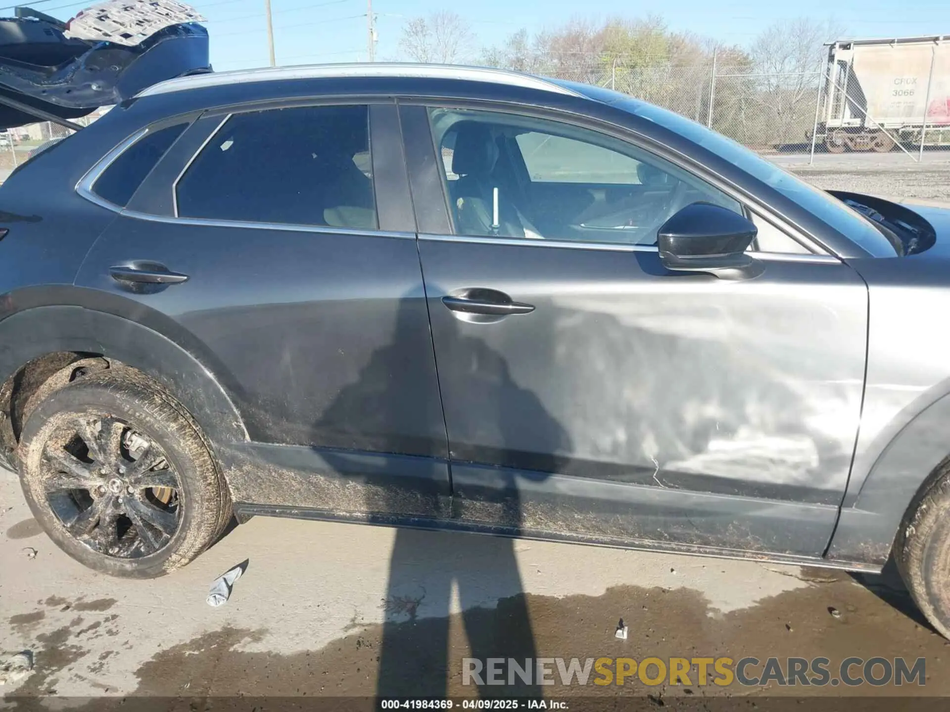 14 Photograph of a damaged car 3MVDMBBM0RM646018 MAZDA CX-30 2024