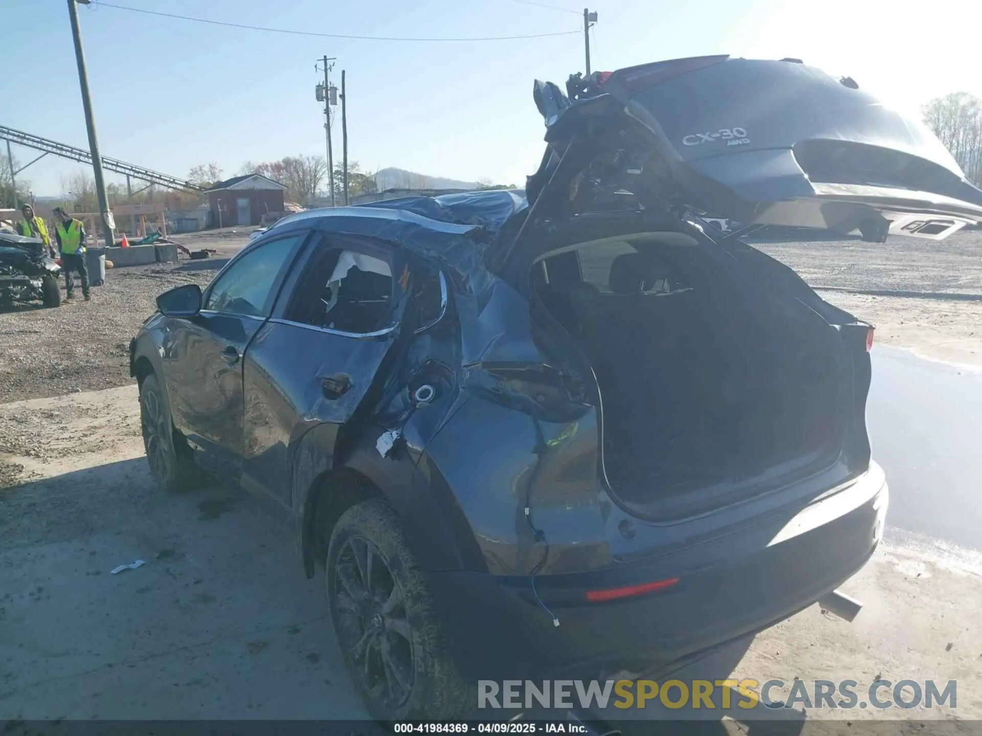 6 Photograph of a damaged car 3MVDMBBM0RM646018 MAZDA CX-30 2024