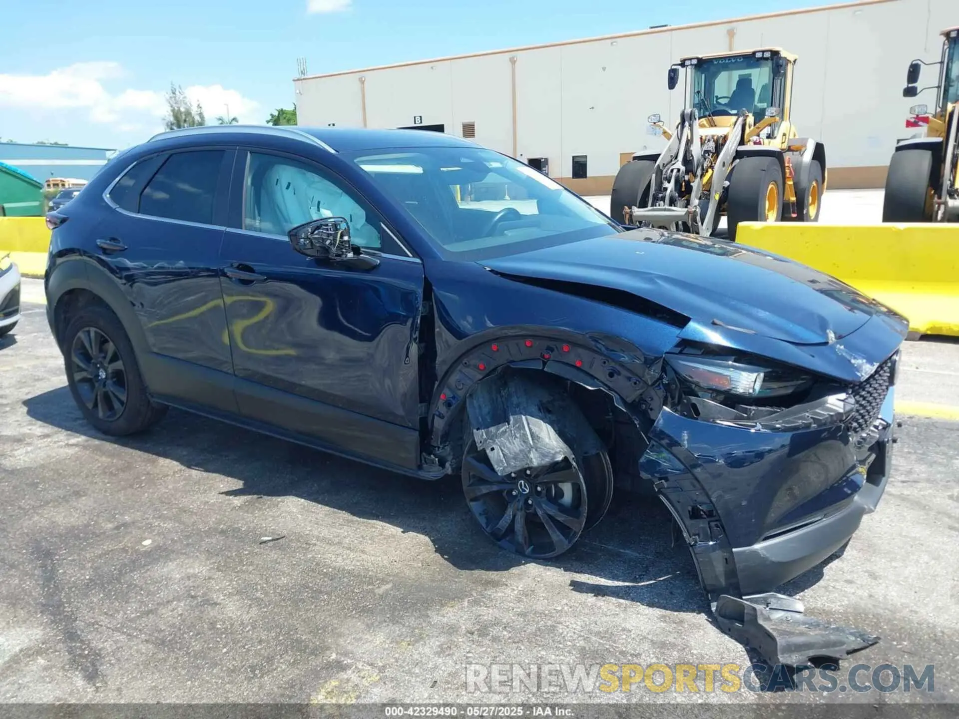 1 Photograph of a damaged car 3MVDMBBM0RM697731 MAZDA CX-30 2024
