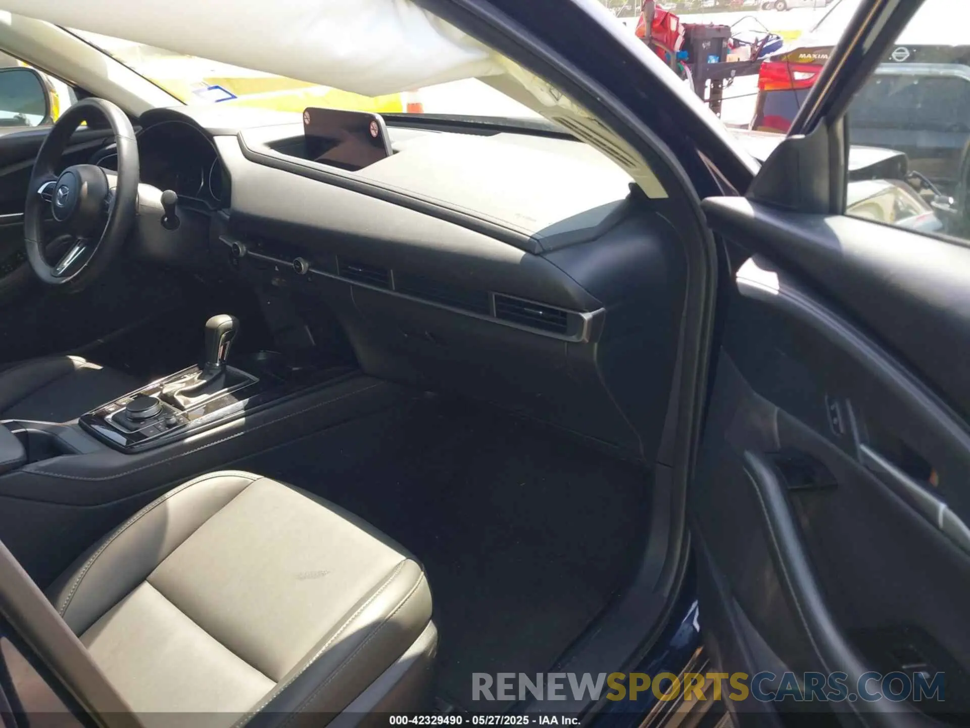 5 Photograph of a damaged car 3MVDMBBM0RM697731 MAZDA CX-30 2024