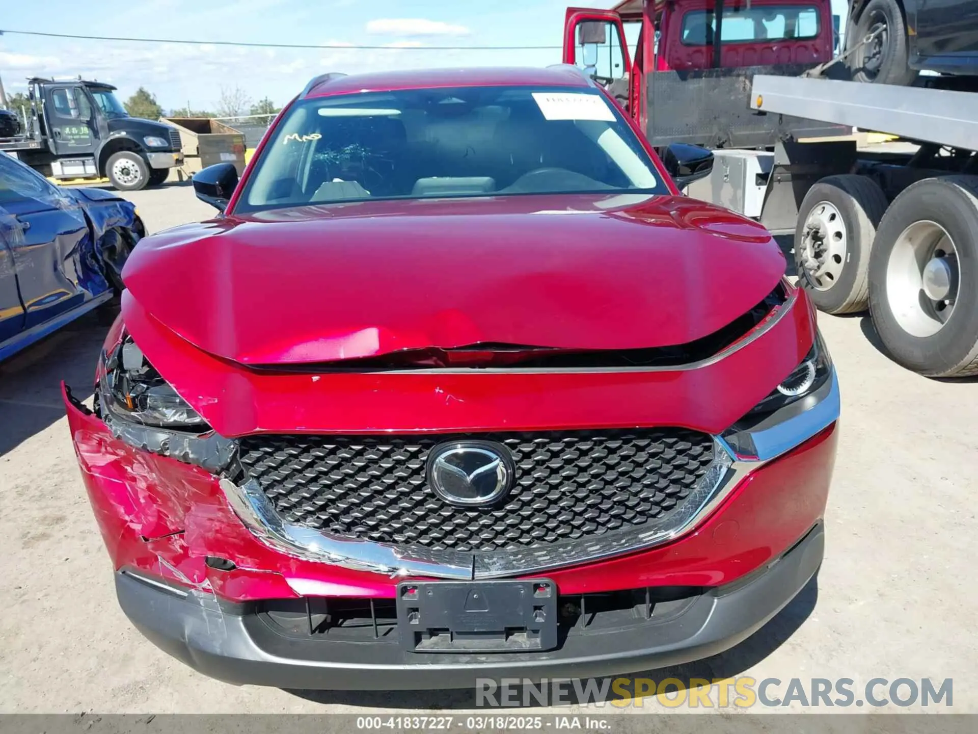 12 Photograph of a damaged car 3MVDMBBM0RM707223 MAZDA CX-30 2024