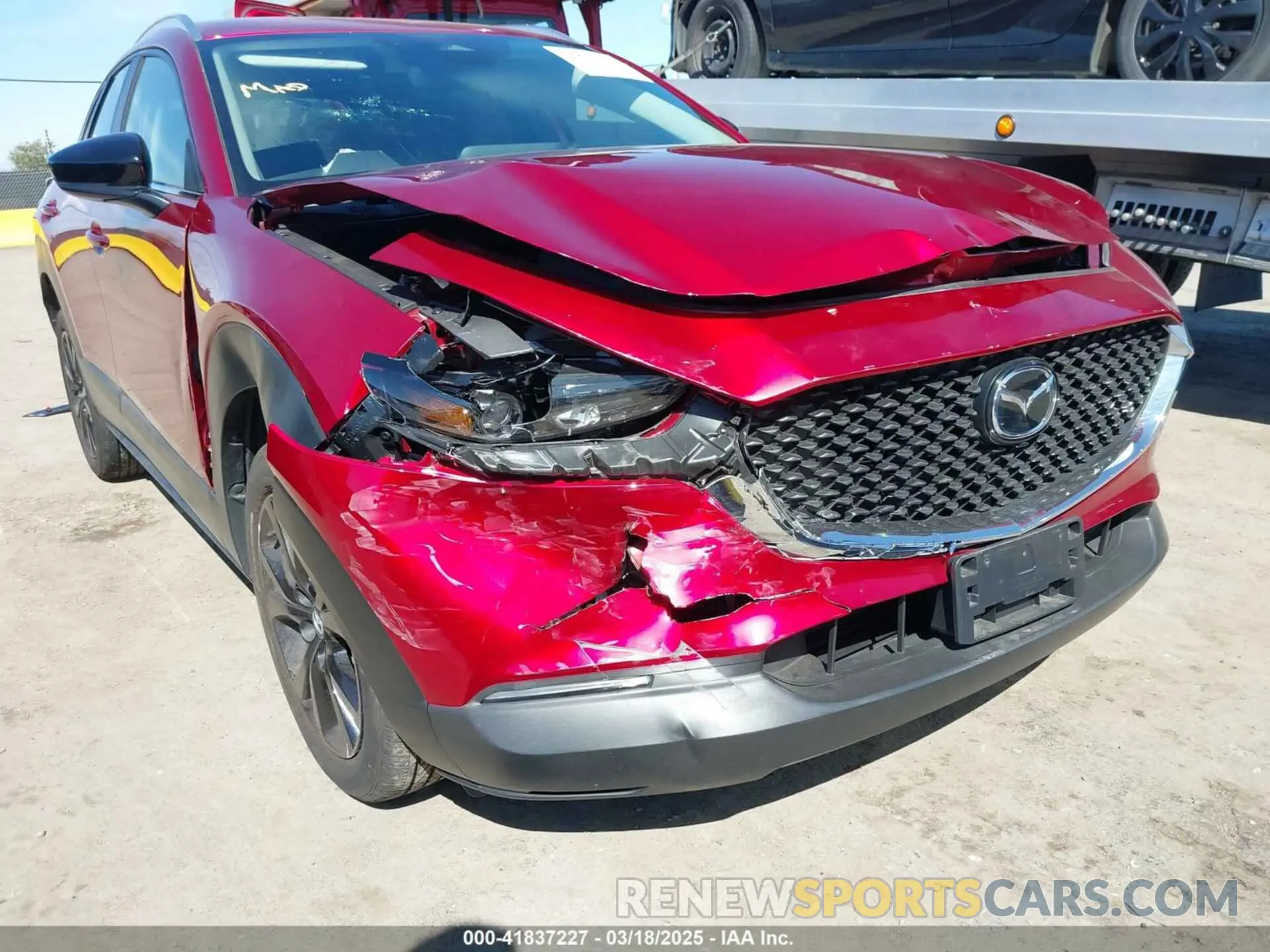 6 Photograph of a damaged car 3MVDMBBM0RM707223 MAZDA CX-30 2024