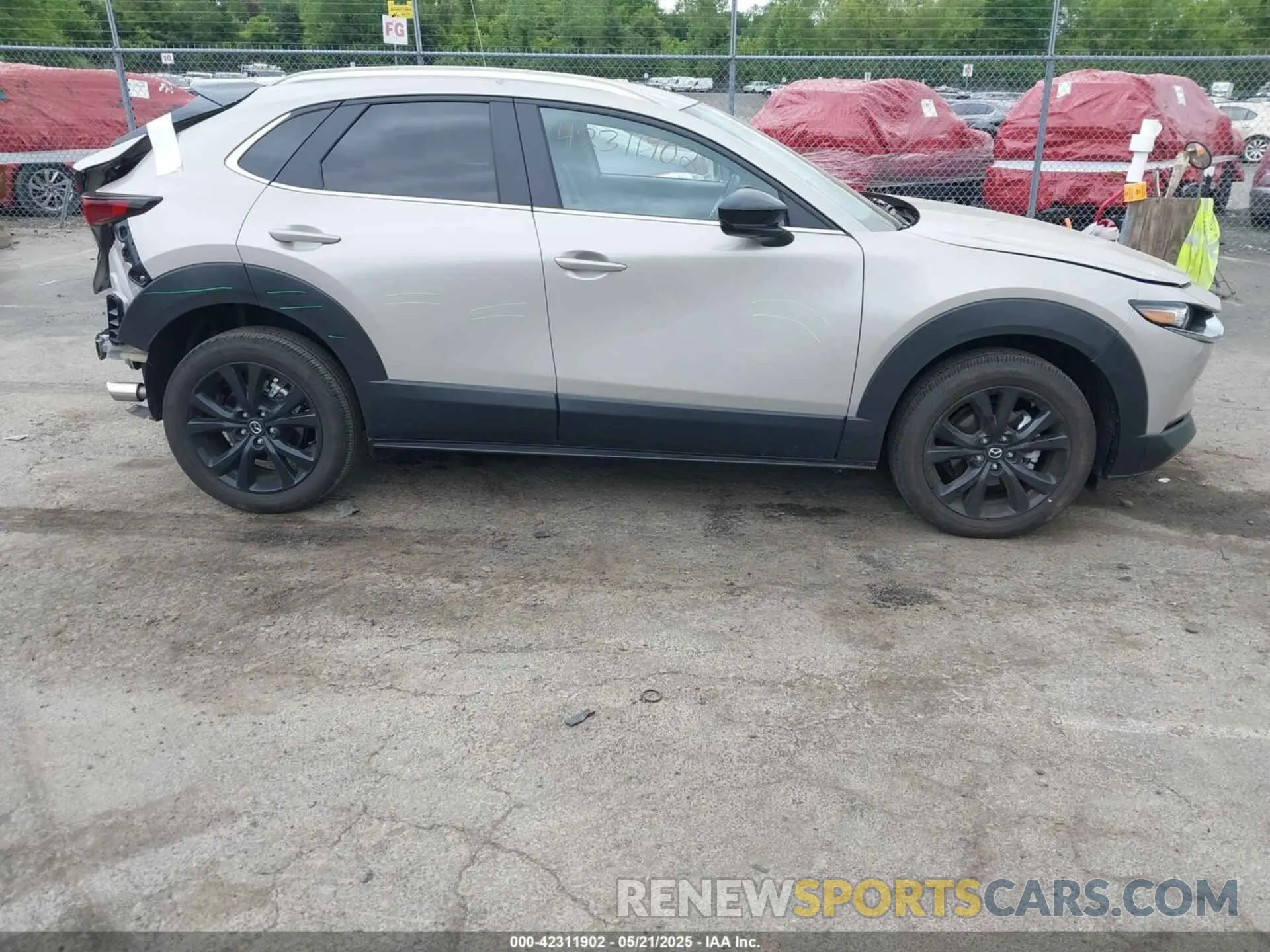 13 Photograph of a damaged car 3MVDMBBM1RM655178 MAZDA CX-30 2024