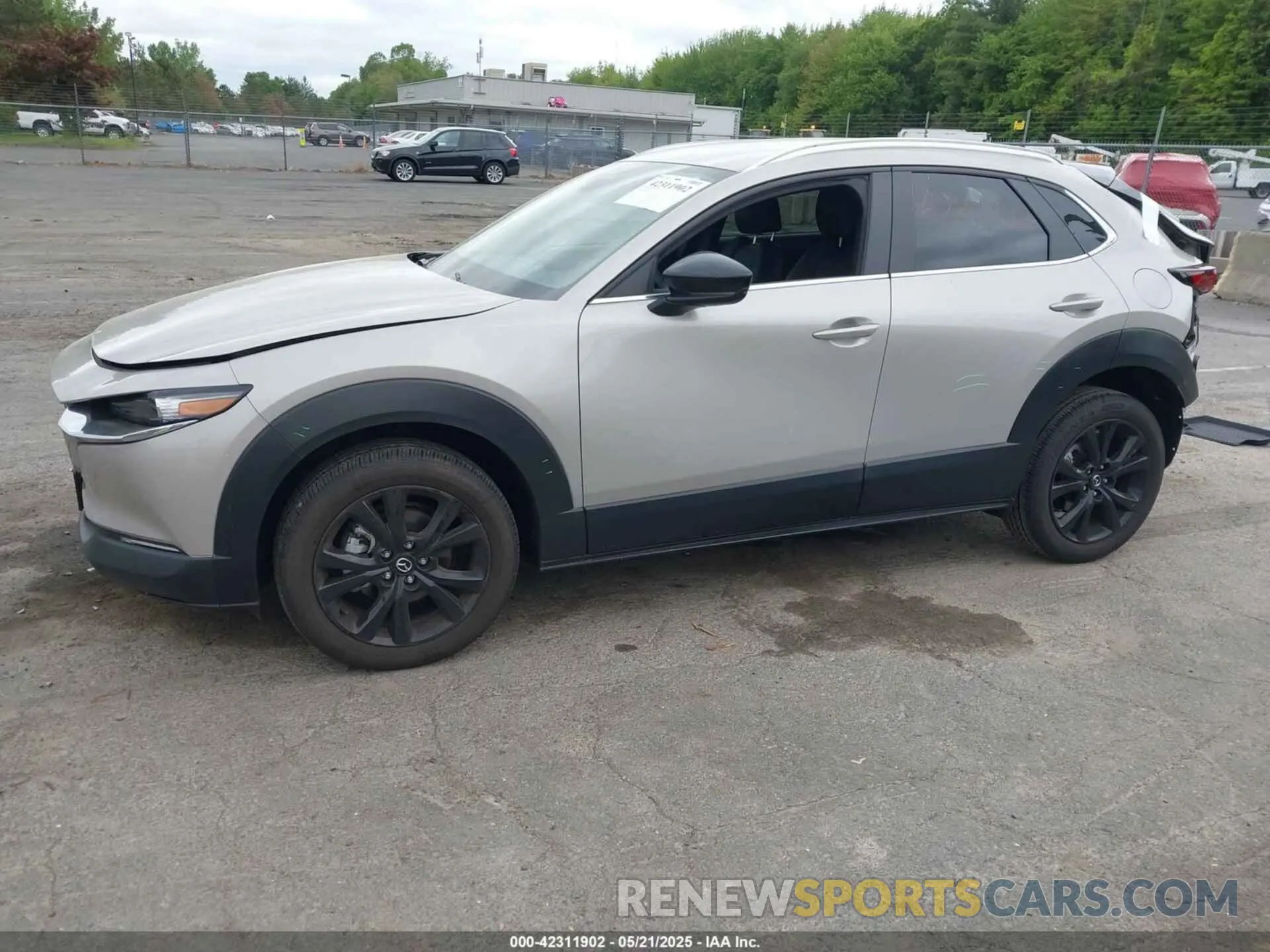 14 Photograph of a damaged car 3MVDMBBM1RM655178 MAZDA CX-30 2024