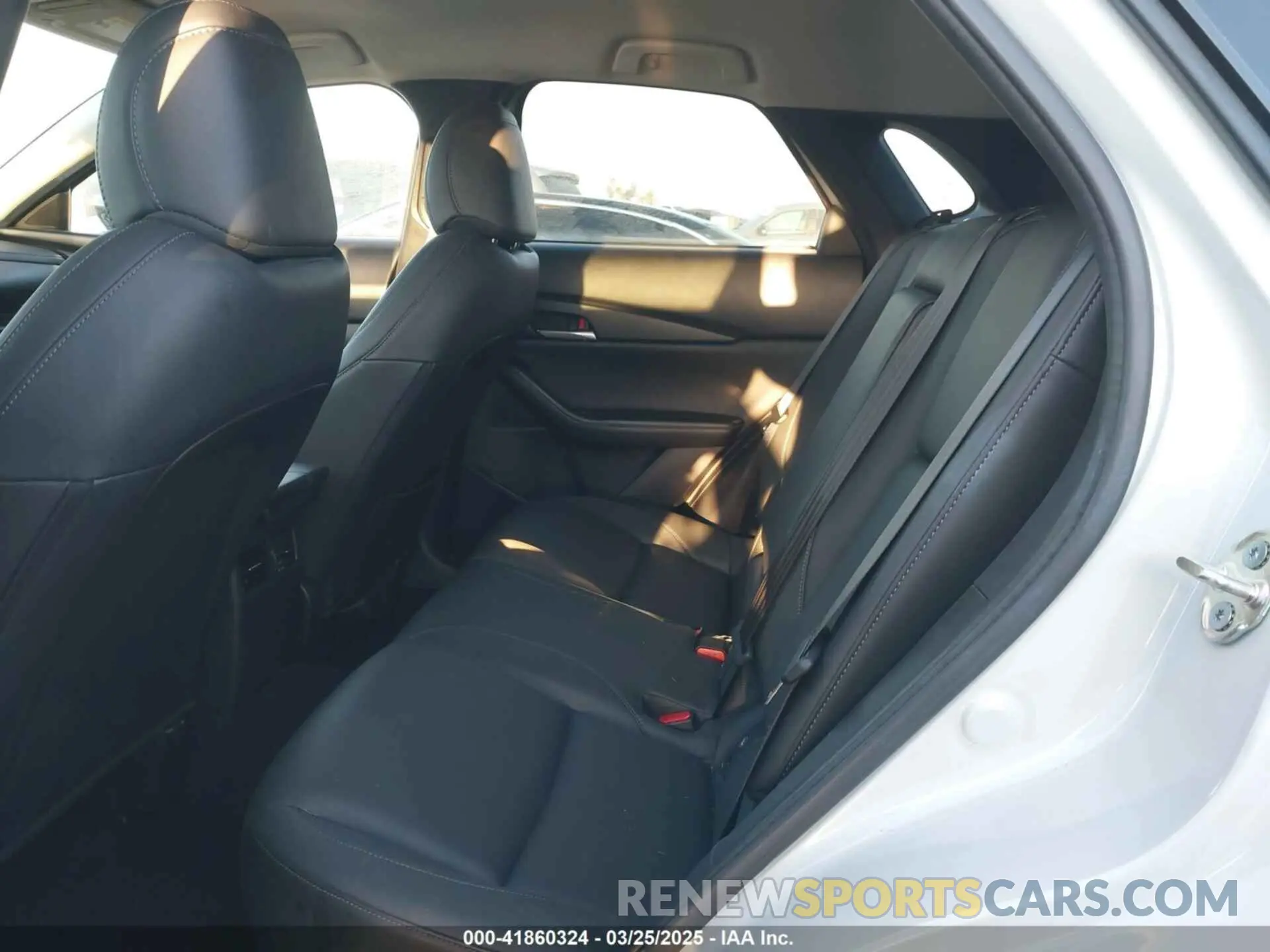8 Photograph of a damaged car 3MVDMBBM1RM681019 MAZDA CX-30 2024