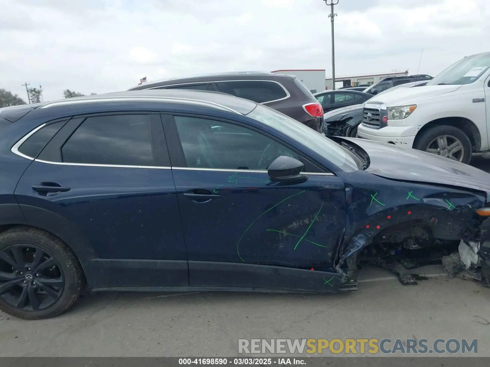 13 Photograph of a damaged car 3MVDMBBM1RM697611 MAZDA CX-30 2024